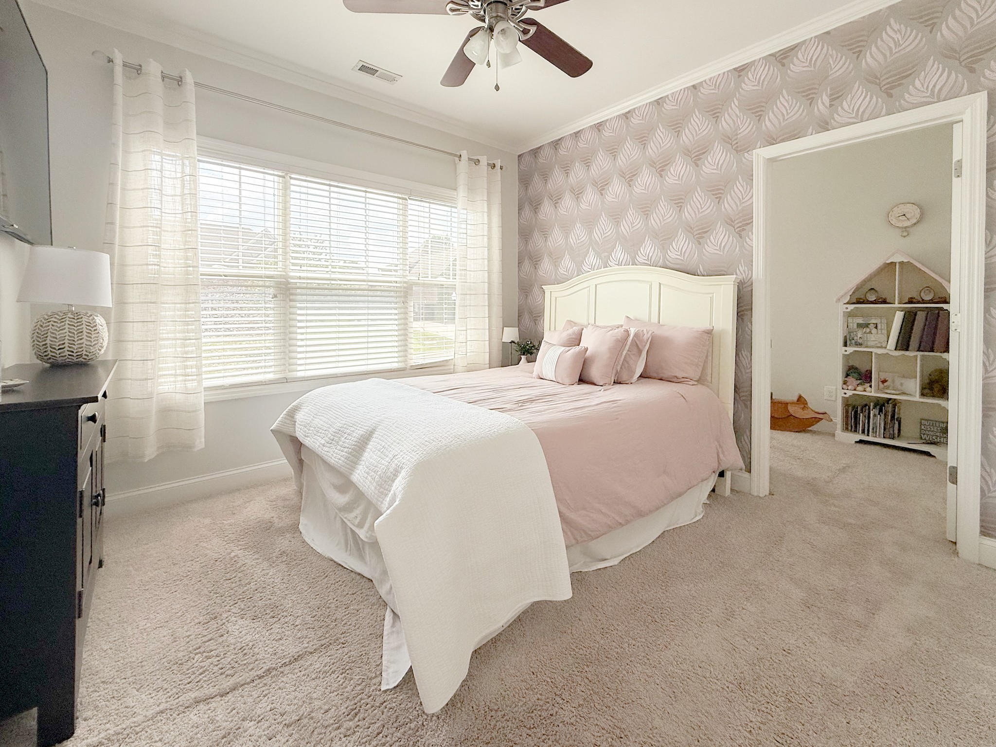1027 Nealcrest Cir