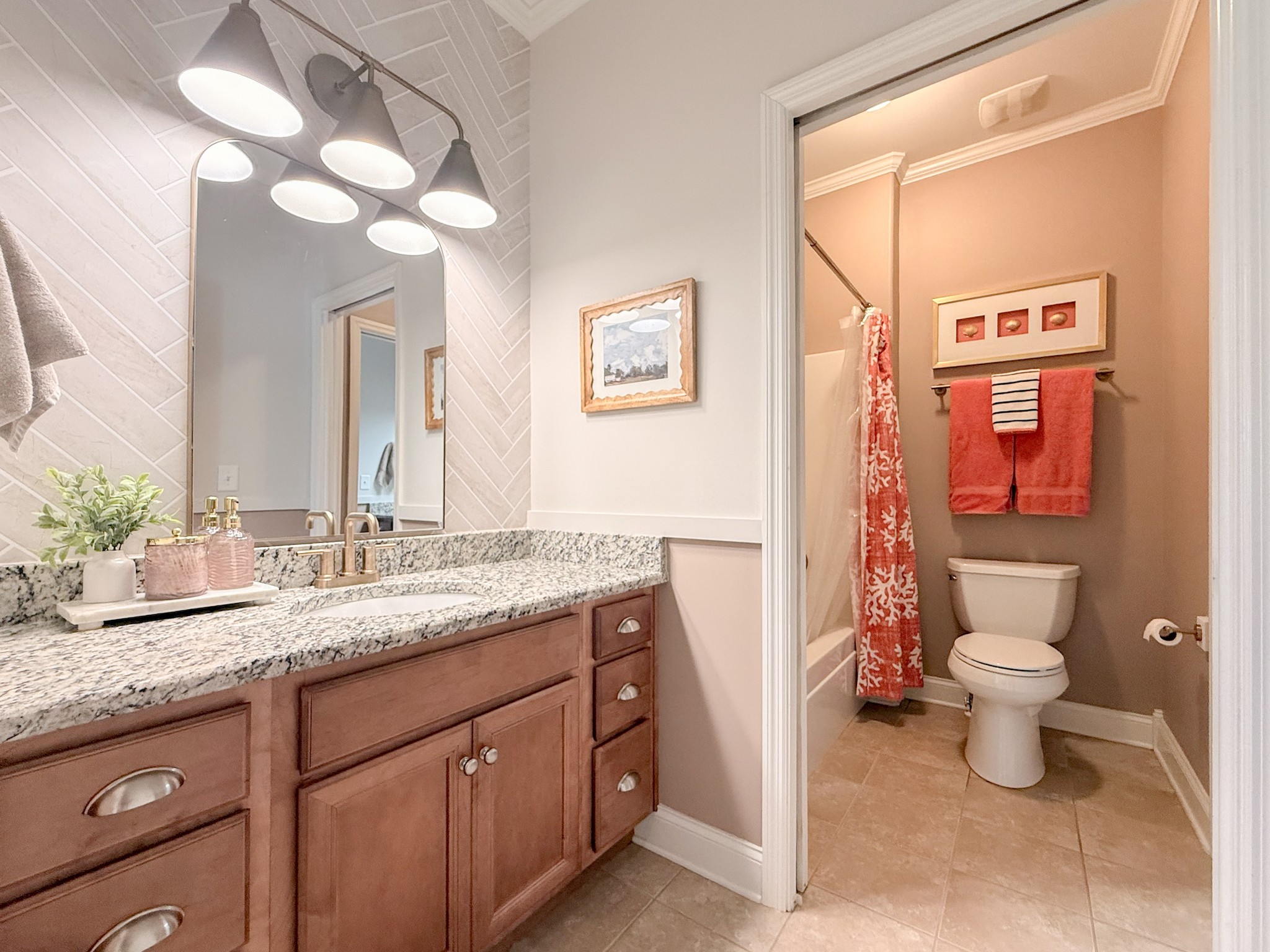 1027 Nealcrest Cir