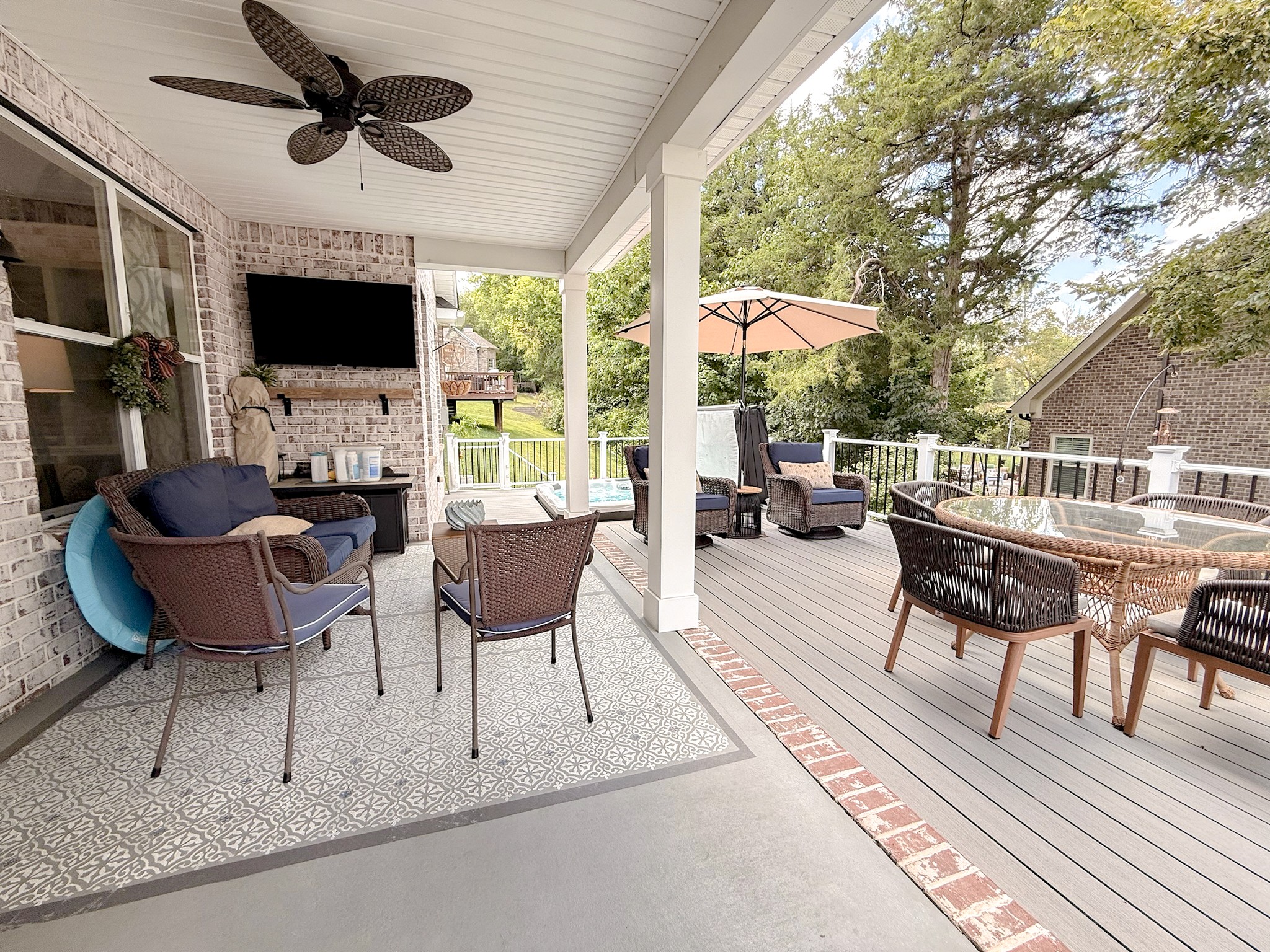 1027 Nealcrest Cir