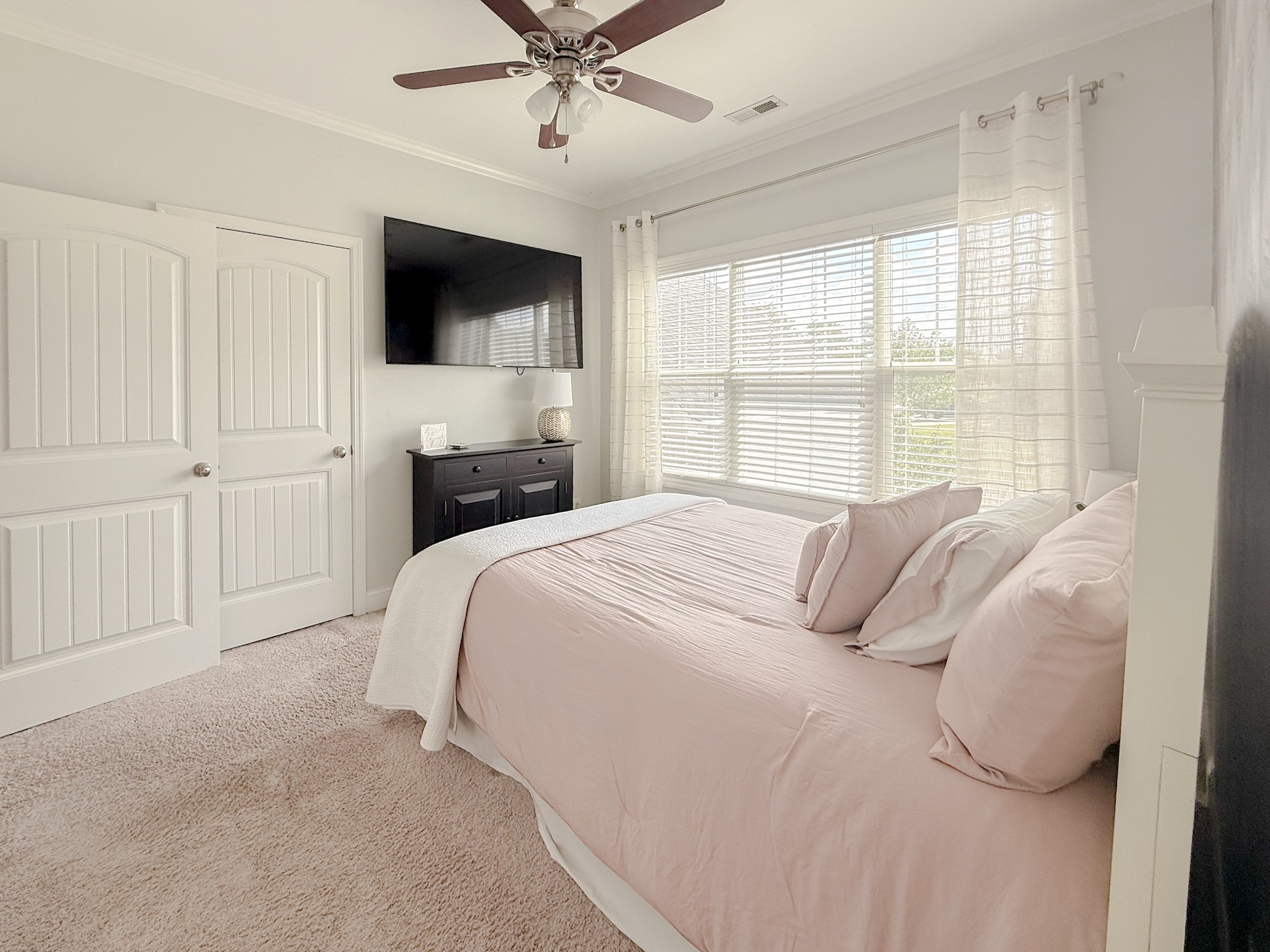 1027 Nealcrest Cir