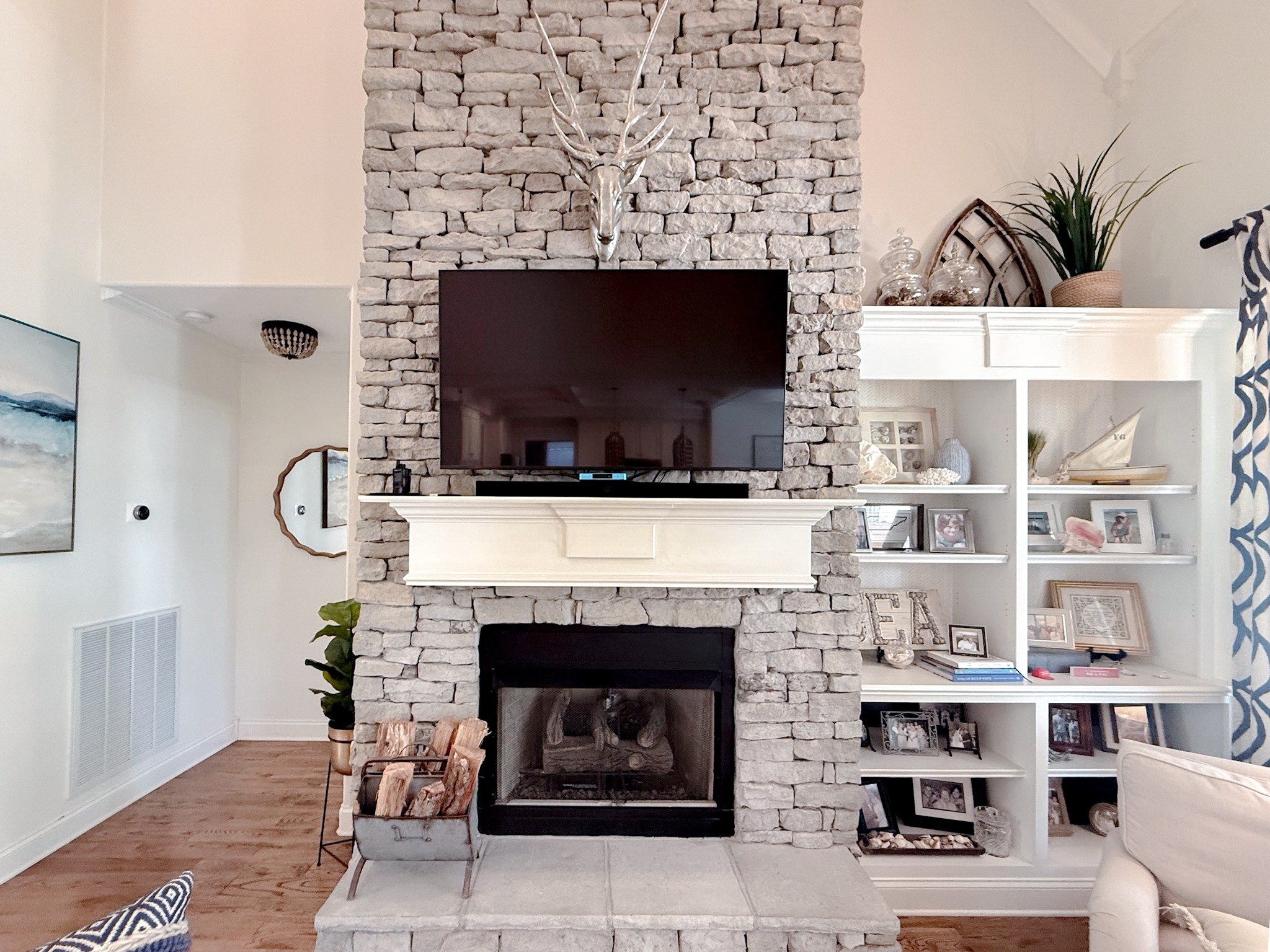 1027 Nealcrest Cir