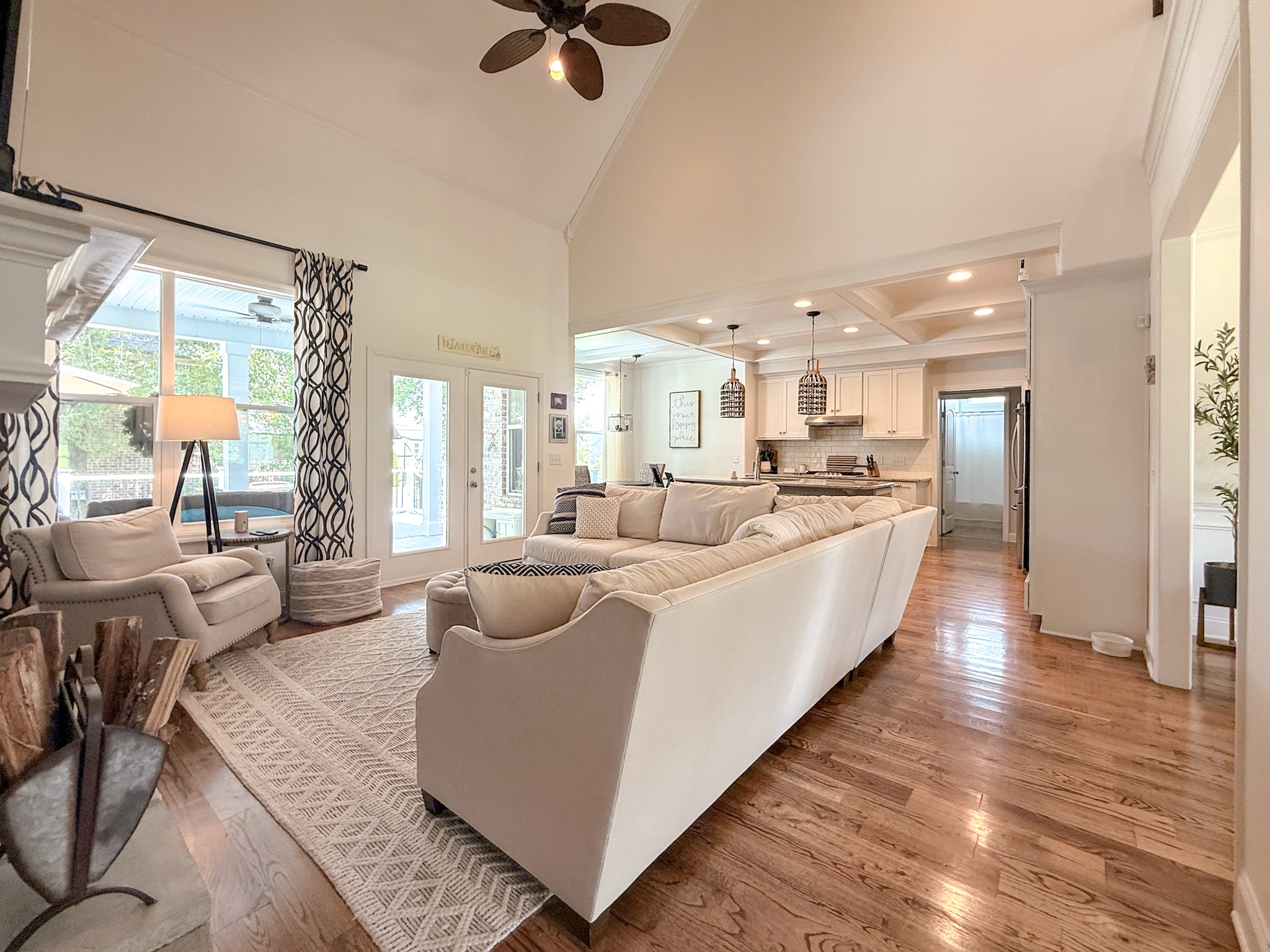 1027 Nealcrest Cir