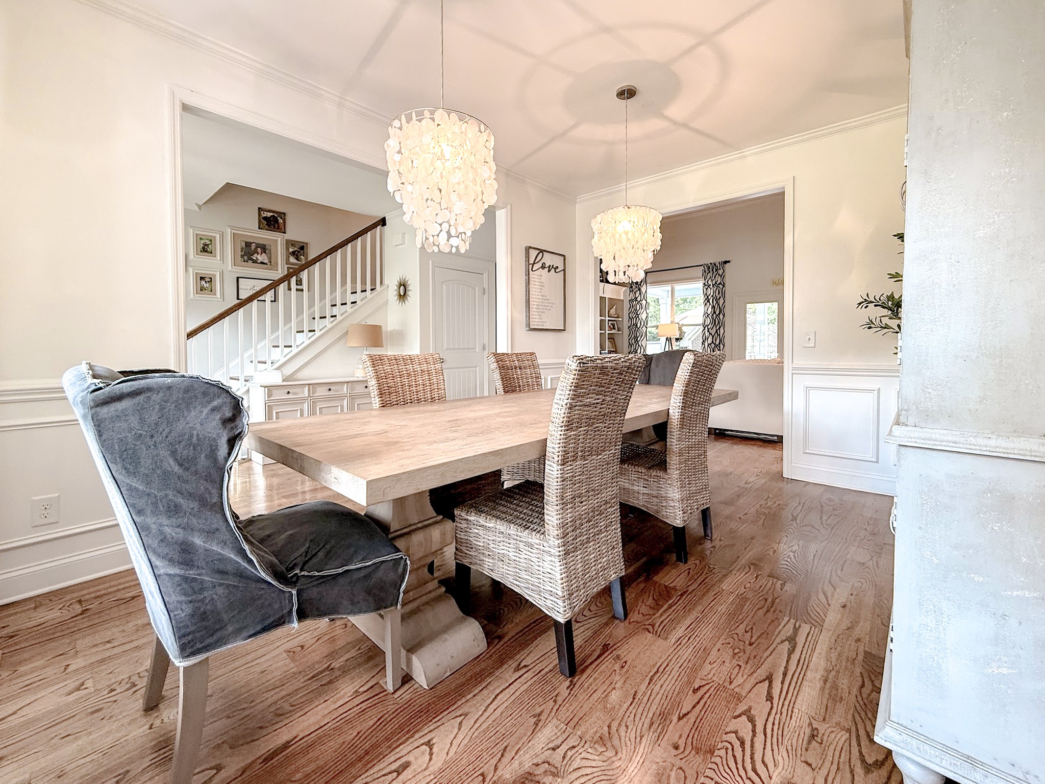 1027 Nealcrest Cir