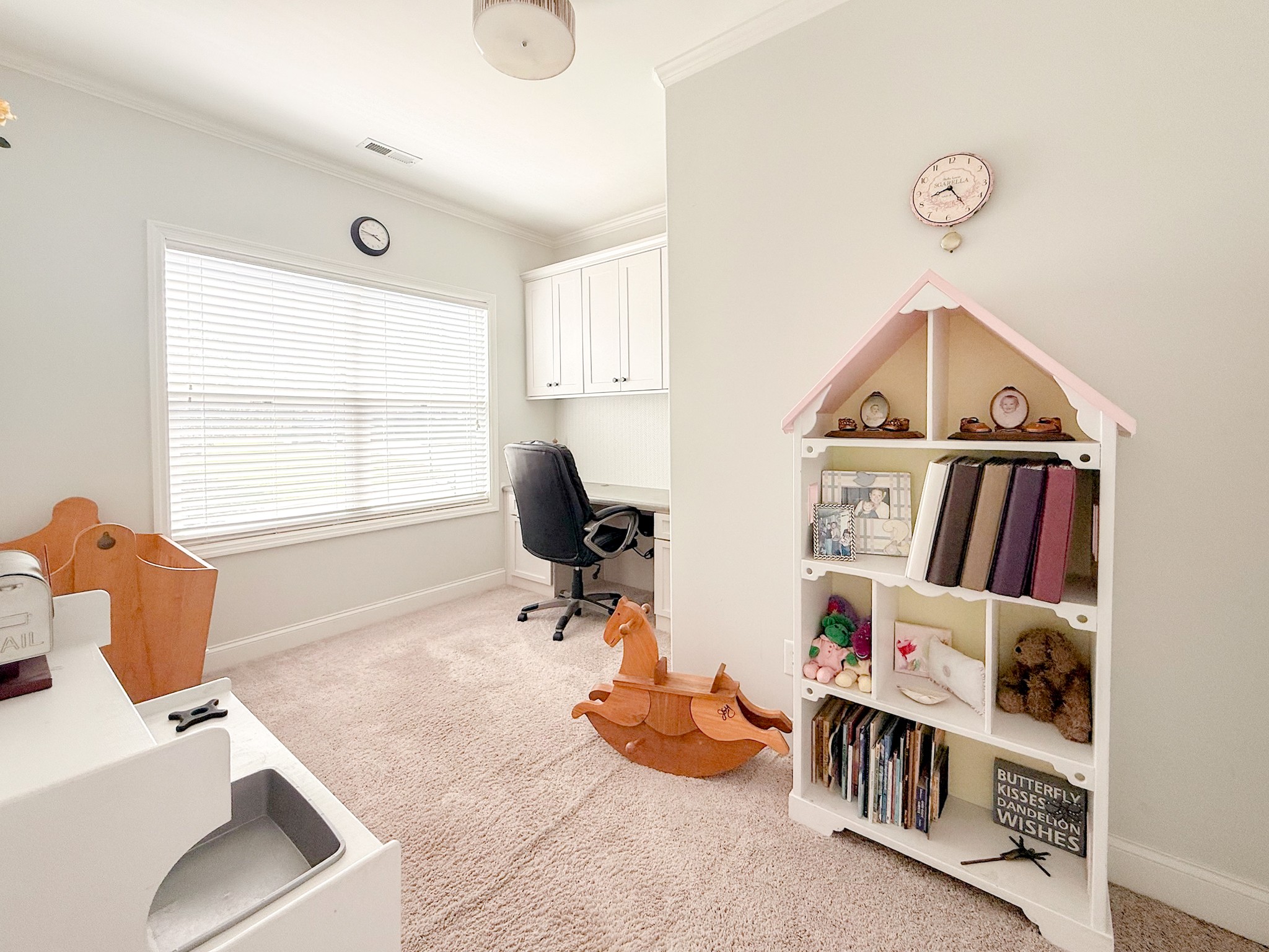 1027 Nealcrest Cir