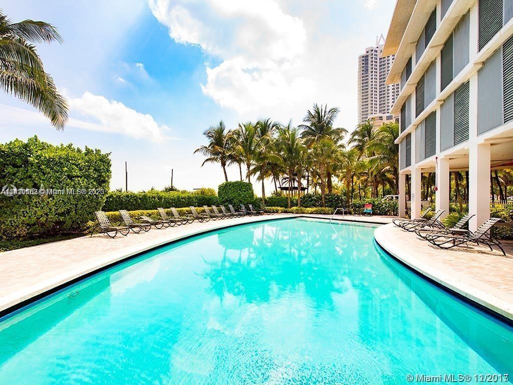 6515 Collins Ave # 1504