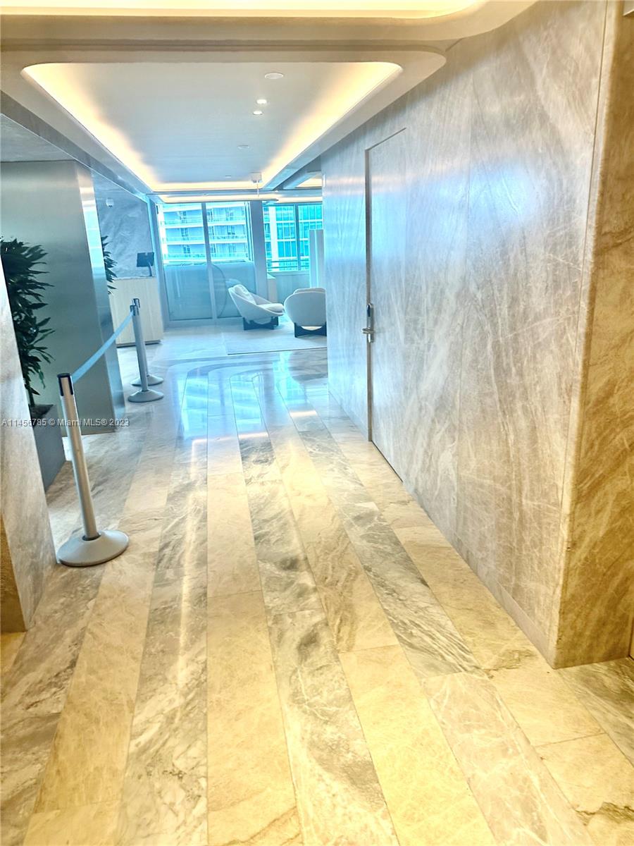 1395 Brickell Ave # 2909