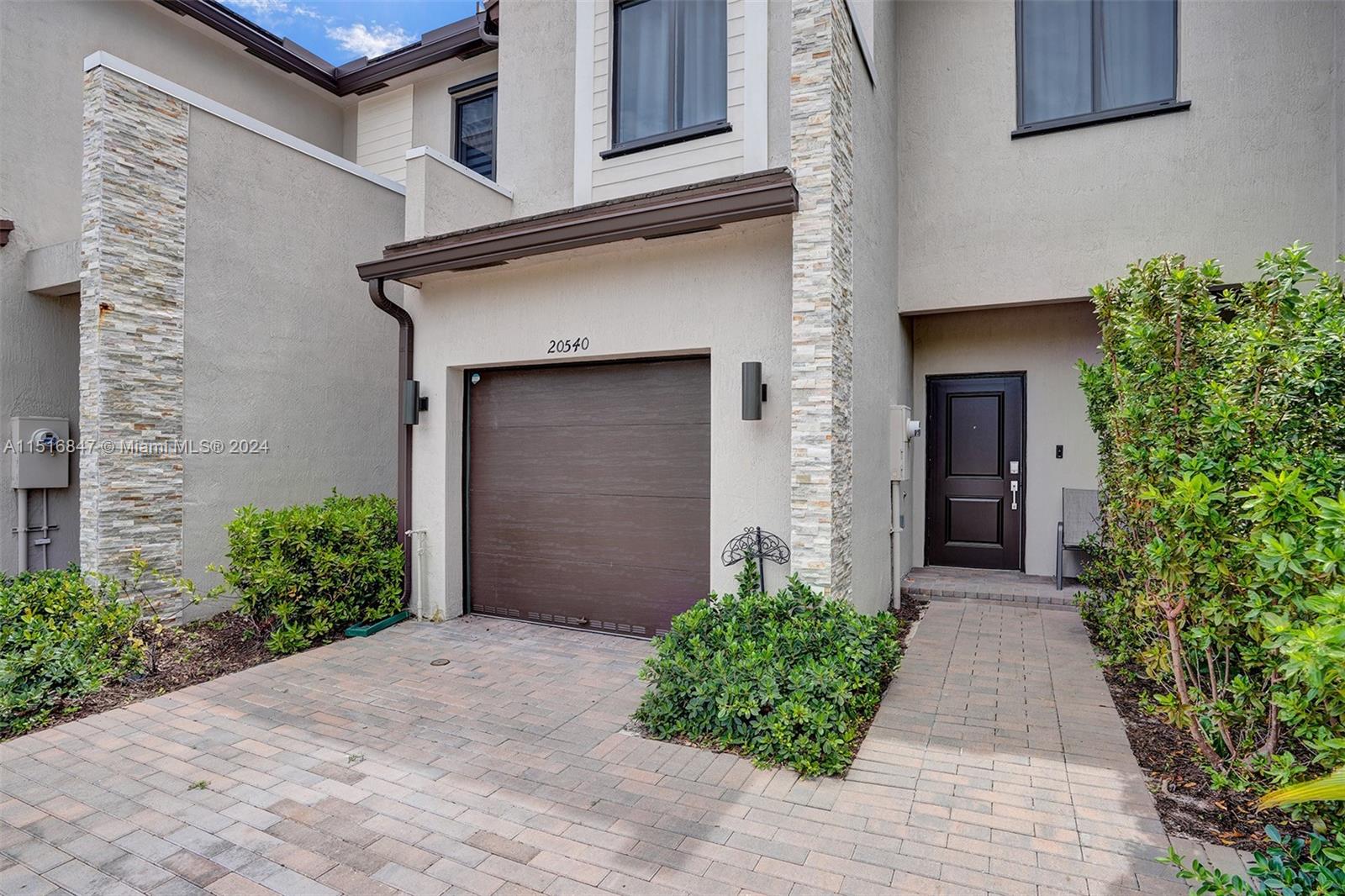 20540 NE 5th Pl # 20540