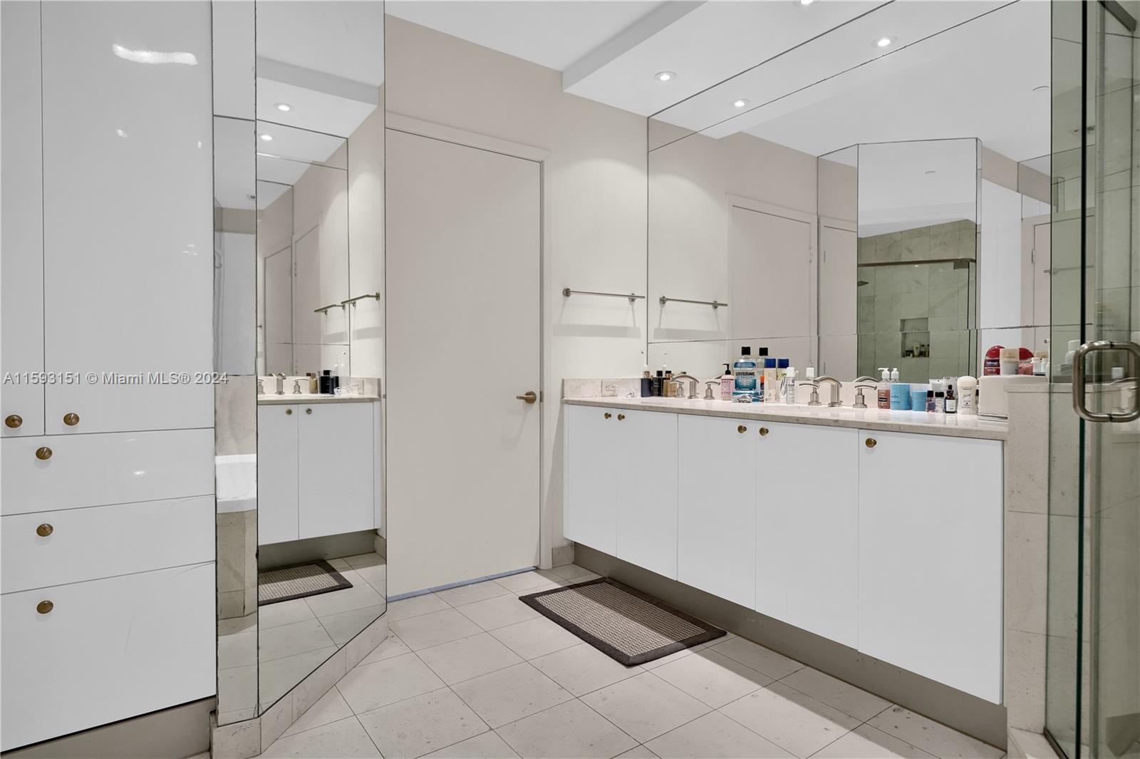 901 Brickell Key Blvd # 3204