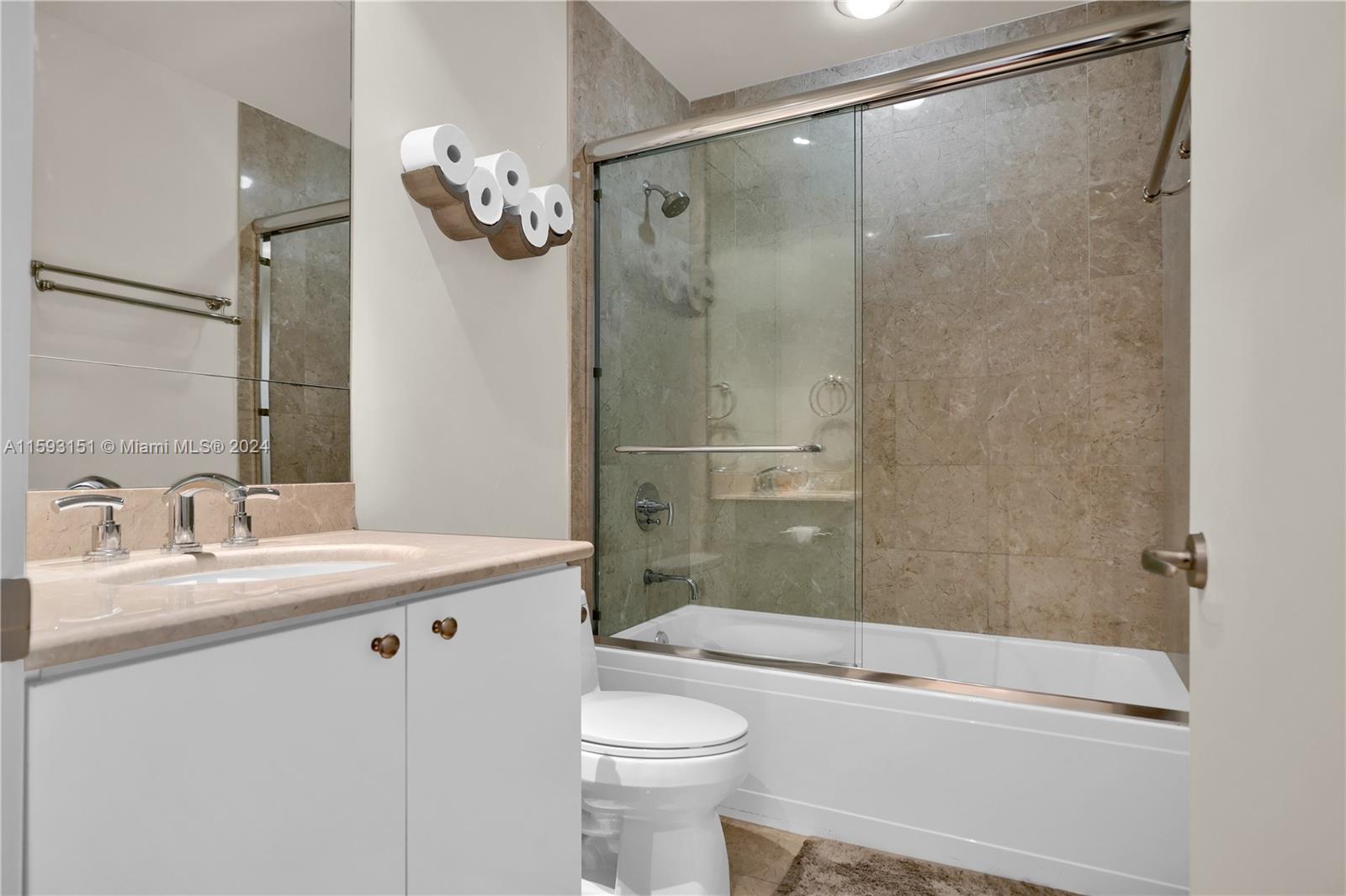 901 Brickell Key Blvd # 3204