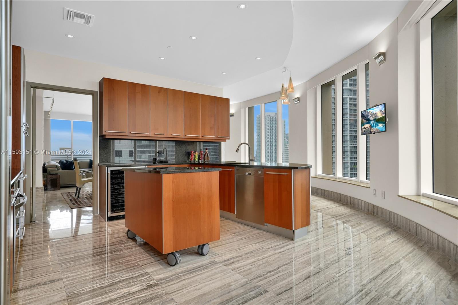 901 Brickell Key Blvd # 3204