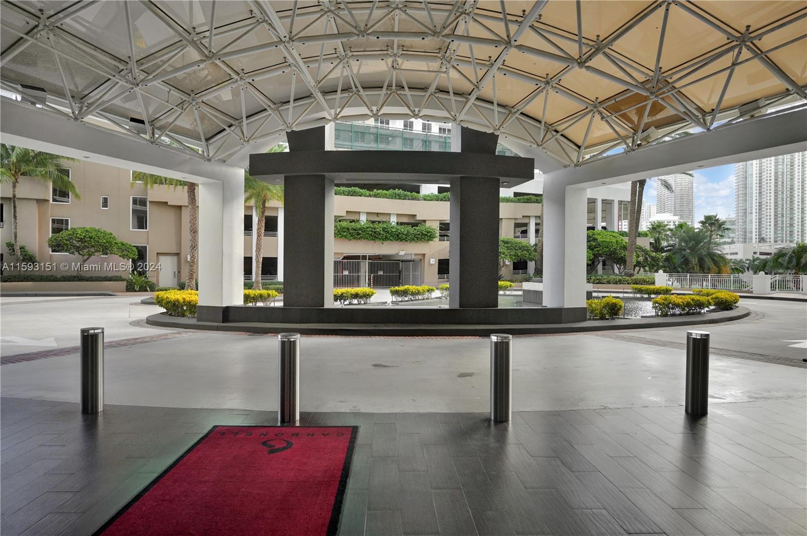 901 Brickell Key Blvd # 3204