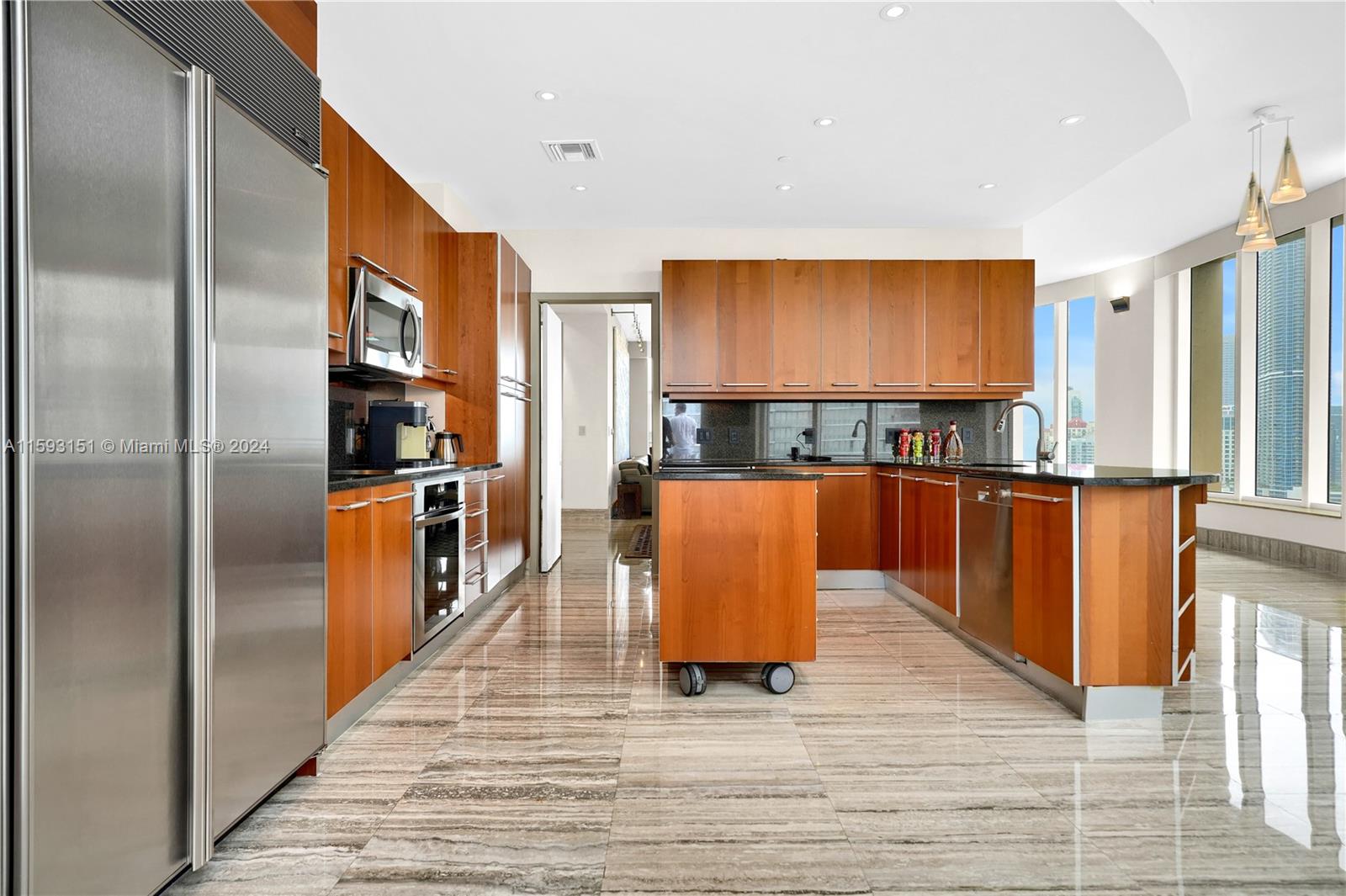901 Brickell Key Blvd # 3204