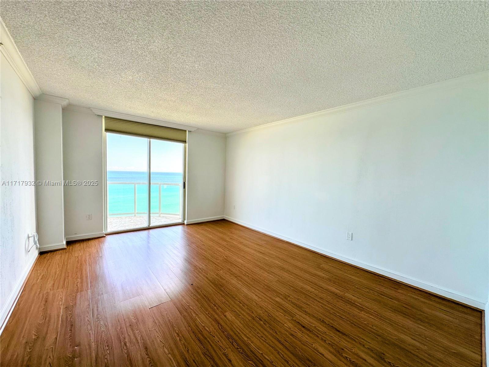 8855 Collins Ave # 8A