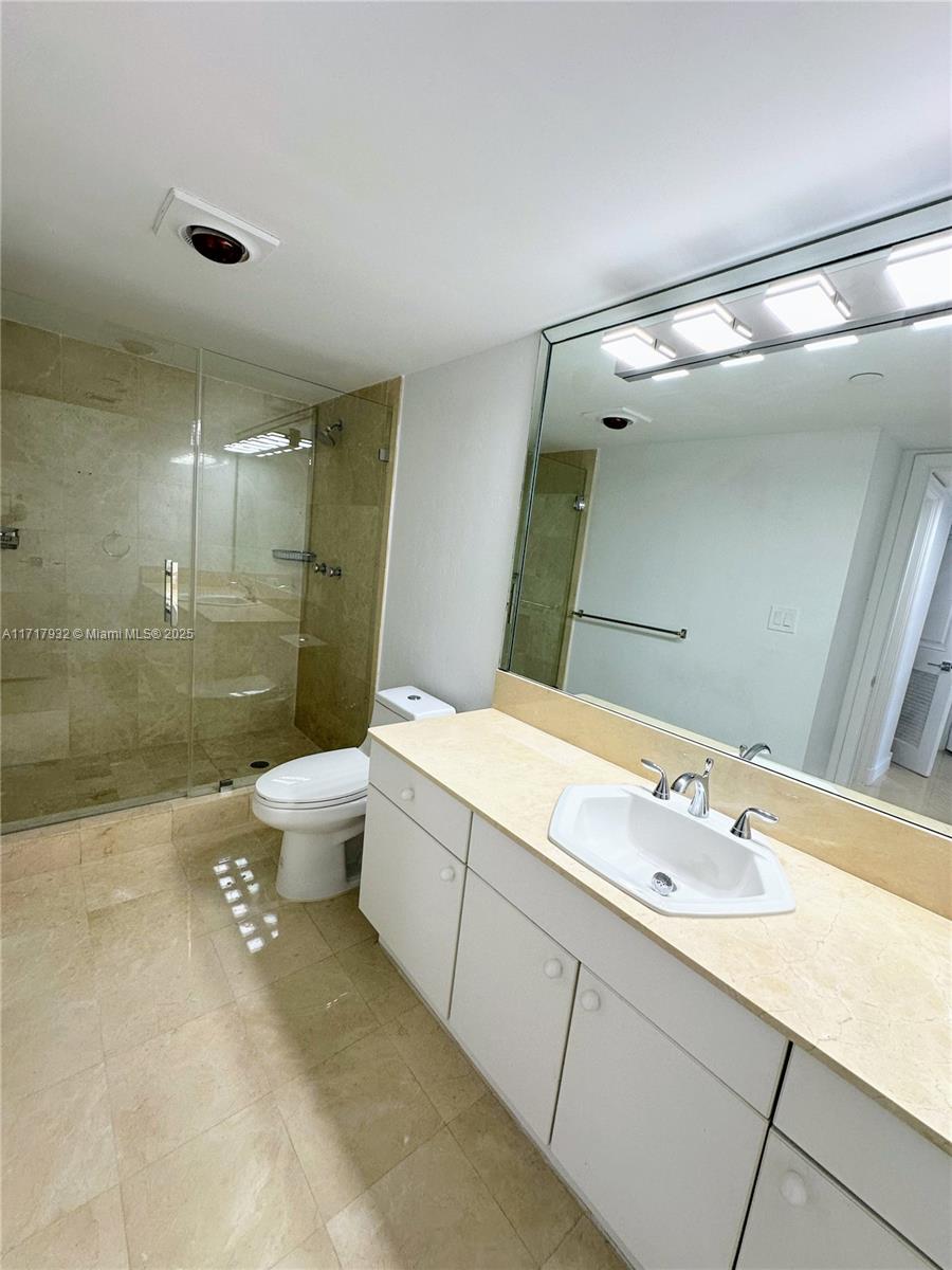 8855 Collins Ave # 8A