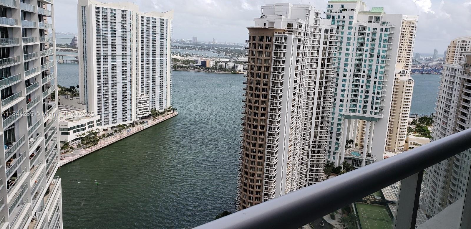 495 Brickell Ave # 3408