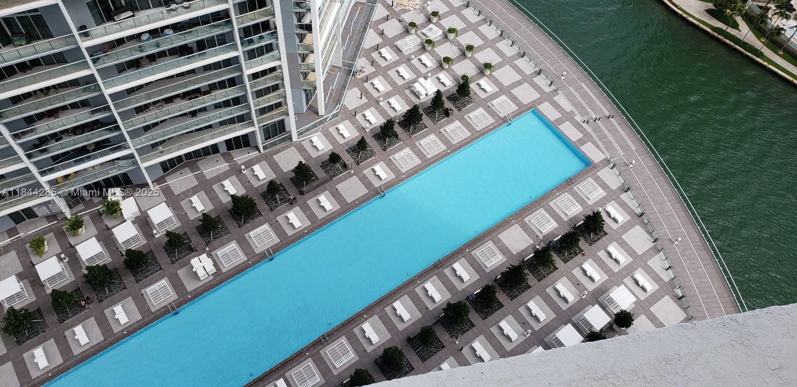 495 Brickell Ave # 3408
