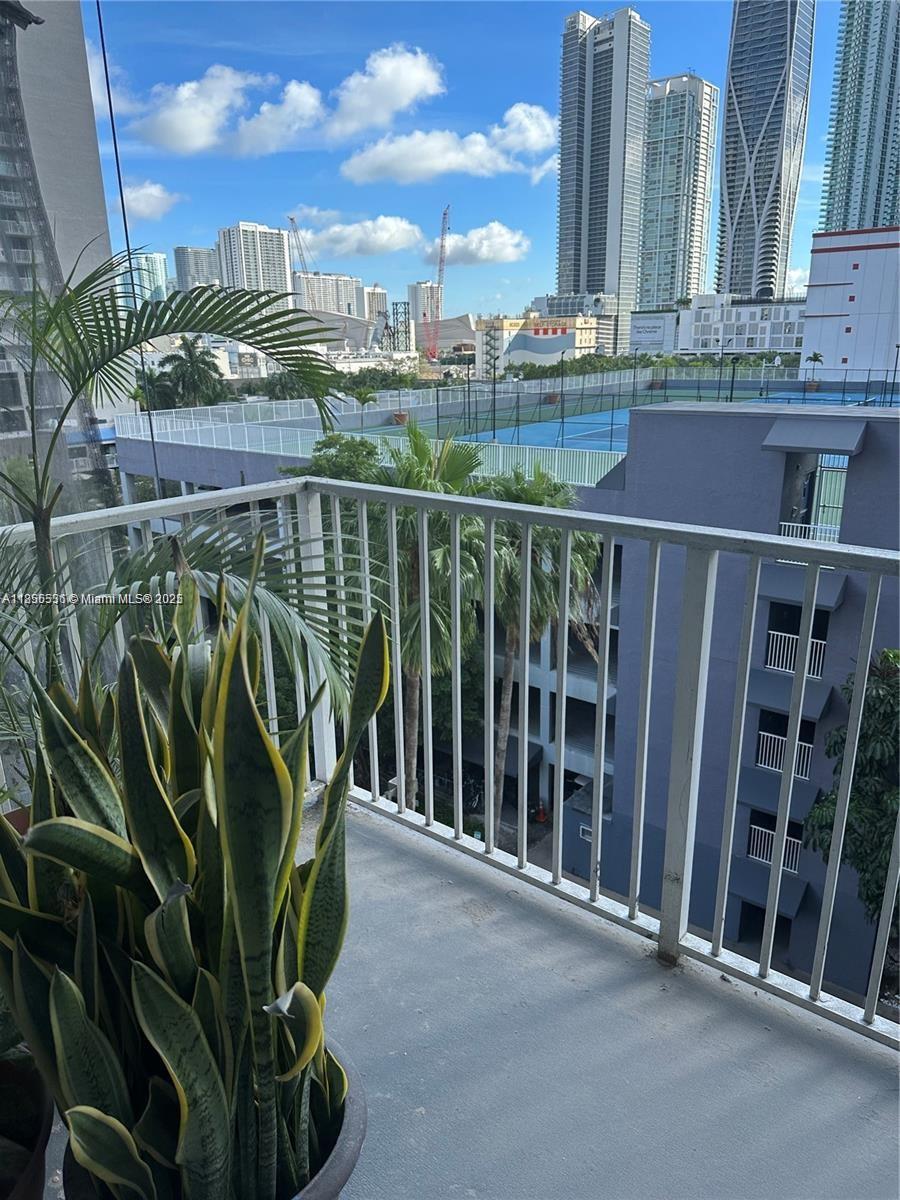 850 N Miami Ave Unit: W-710