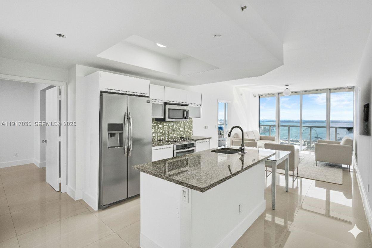 888 Biscayne Blvd # 2904