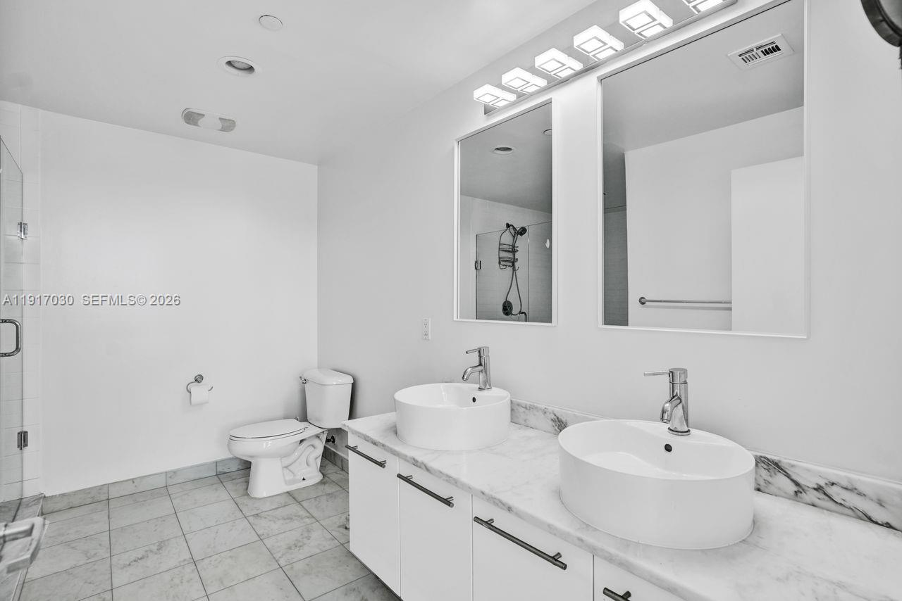 888 Biscayne Blvd # 2904