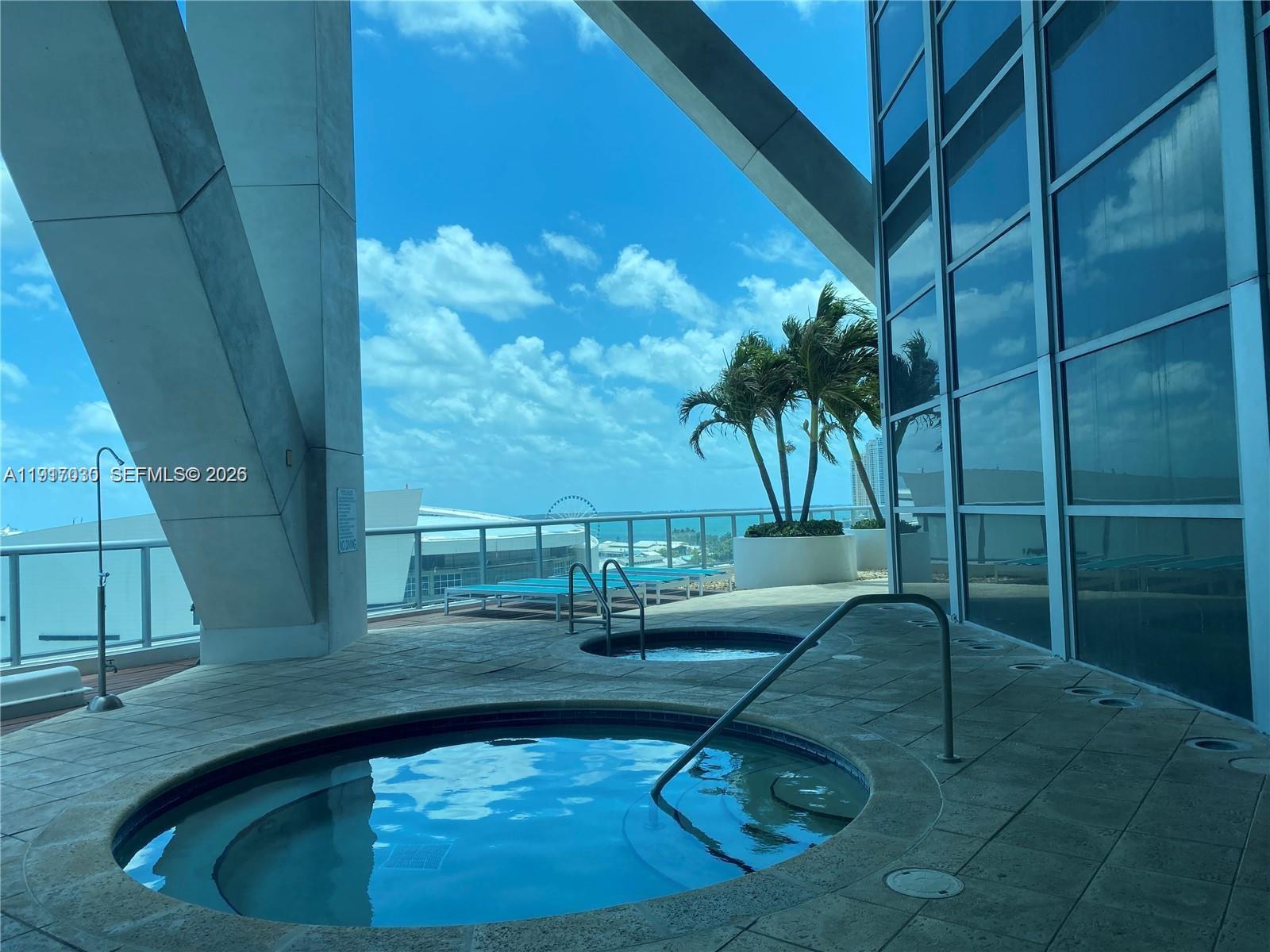 888 Biscayne Blvd # 2904