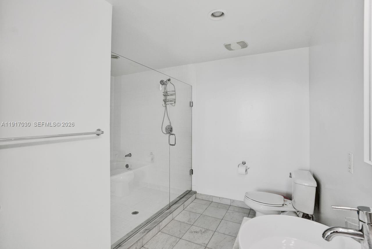 888 Biscayne Blvd # 2904