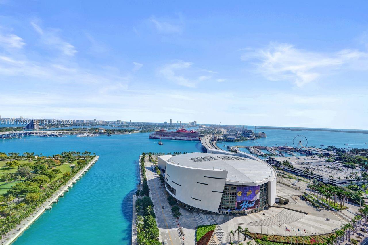 888 Biscayne Blvd # 2904