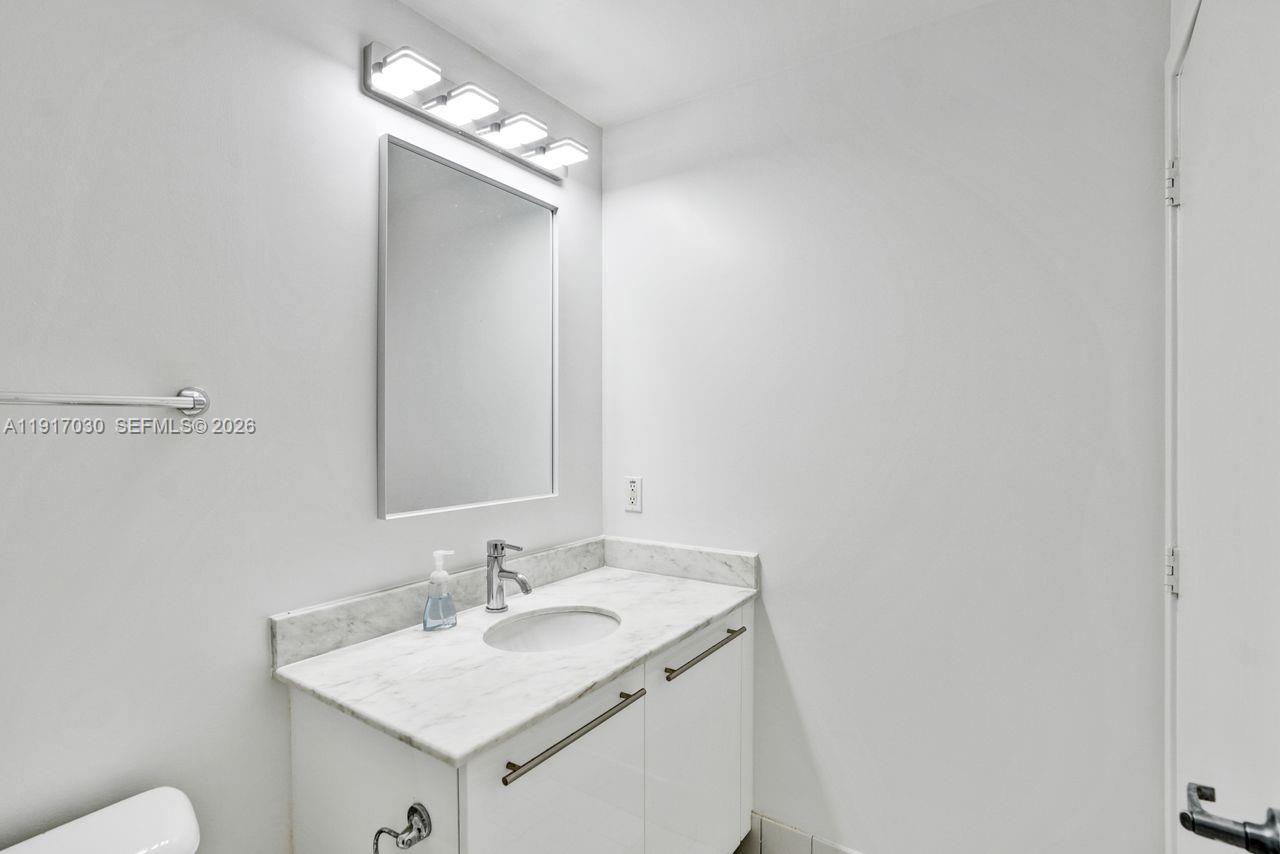 888 Biscayne Blvd # 2904