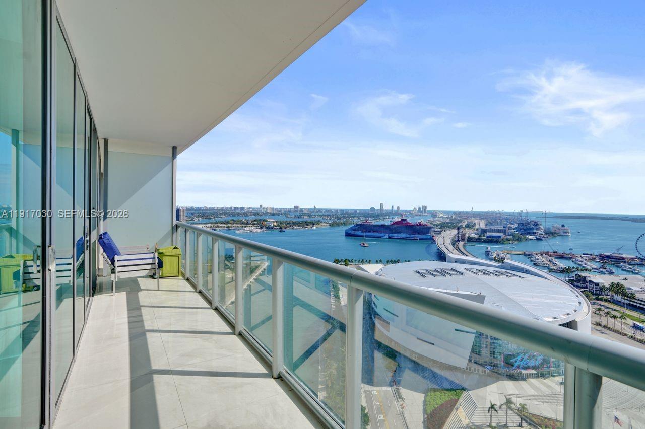 888 Biscayne Blvd # 2904