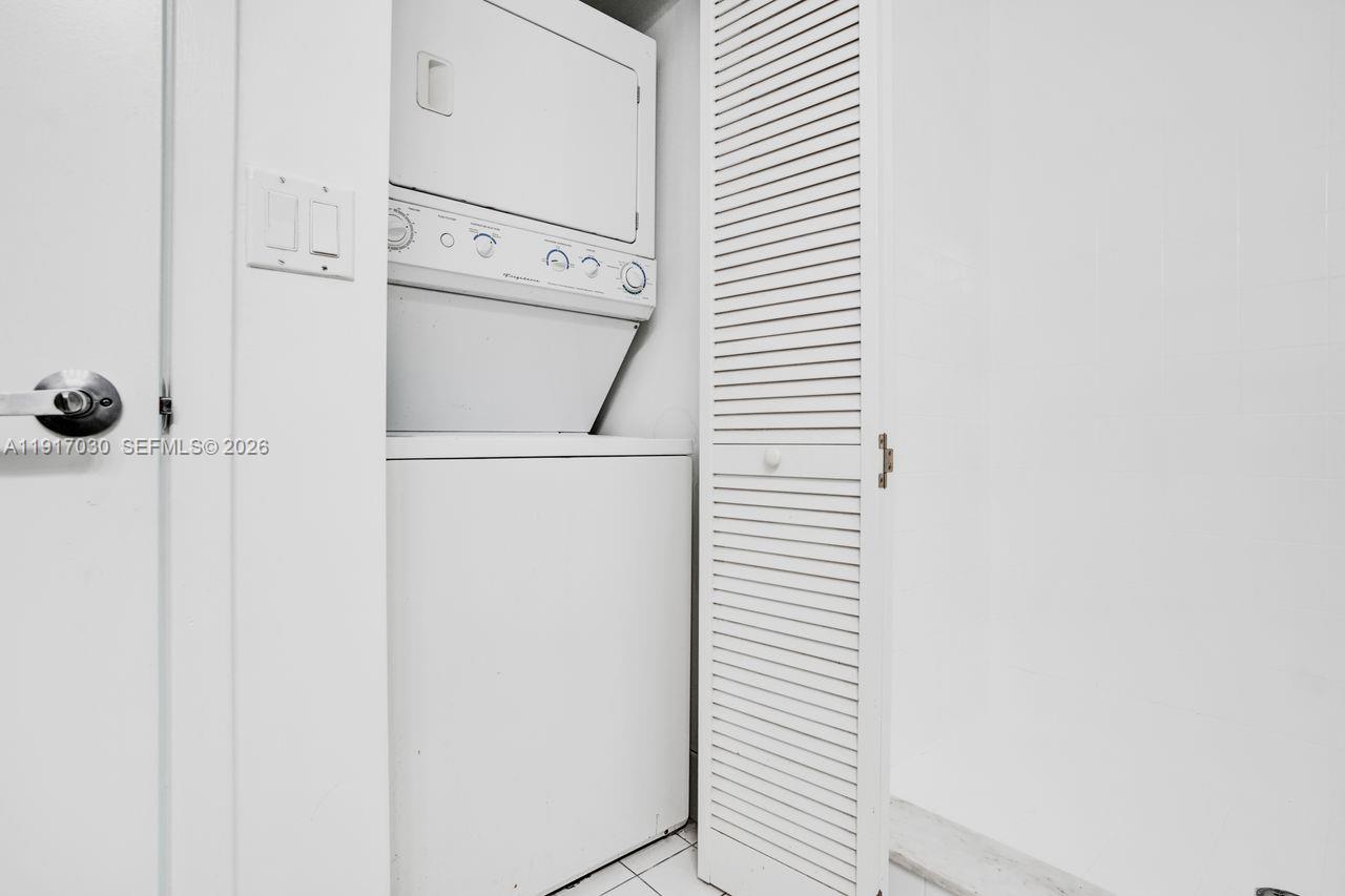 888 Biscayne Blvd # 2904