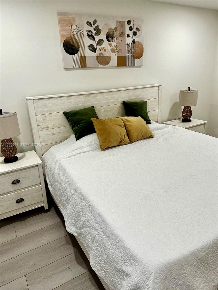 400 Kings Point Dr # 1517