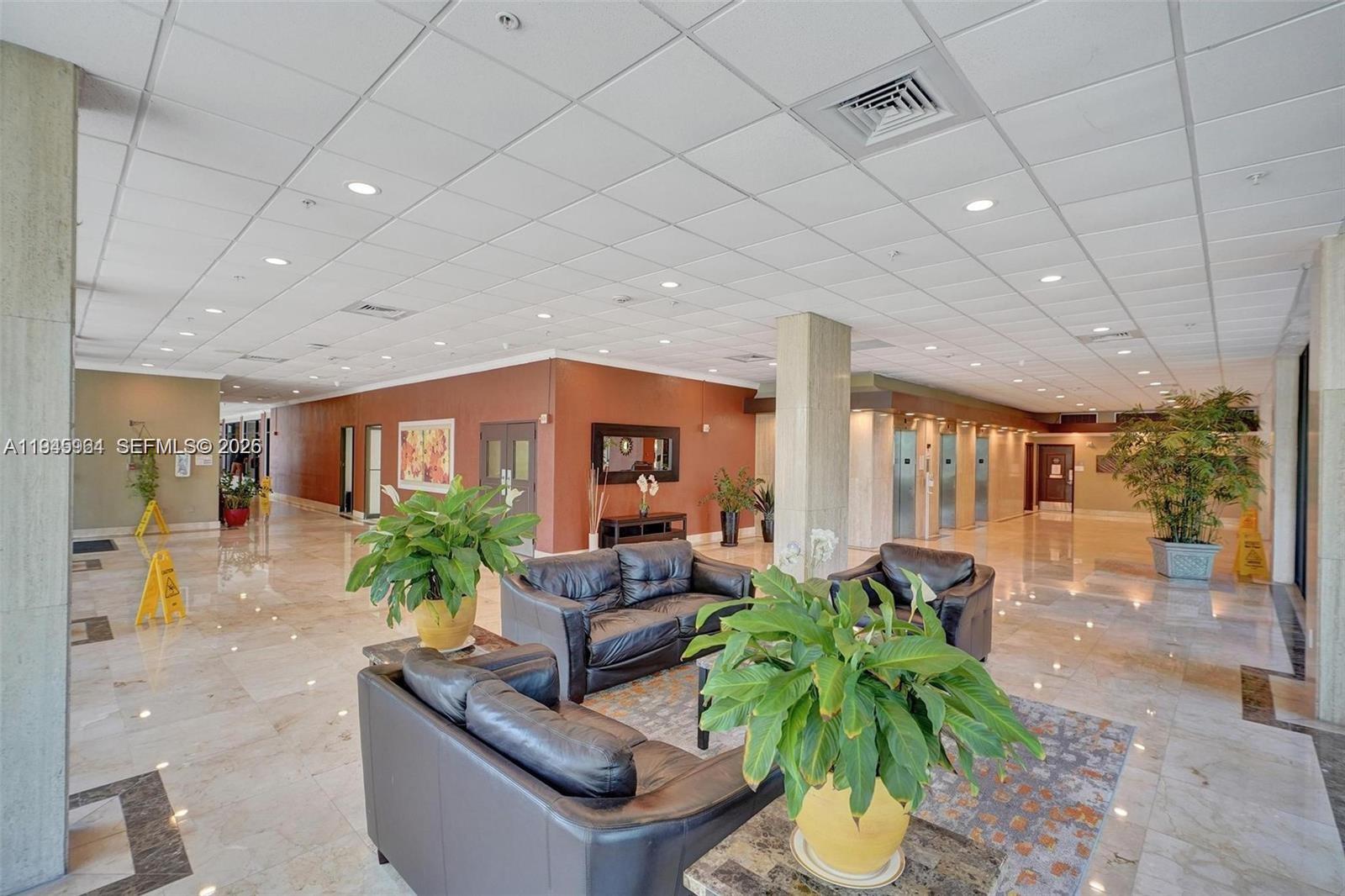 400 Kings Point Dr # 1517