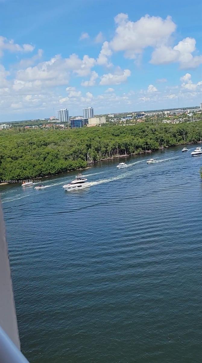 400 Kings Point Dr # 1517