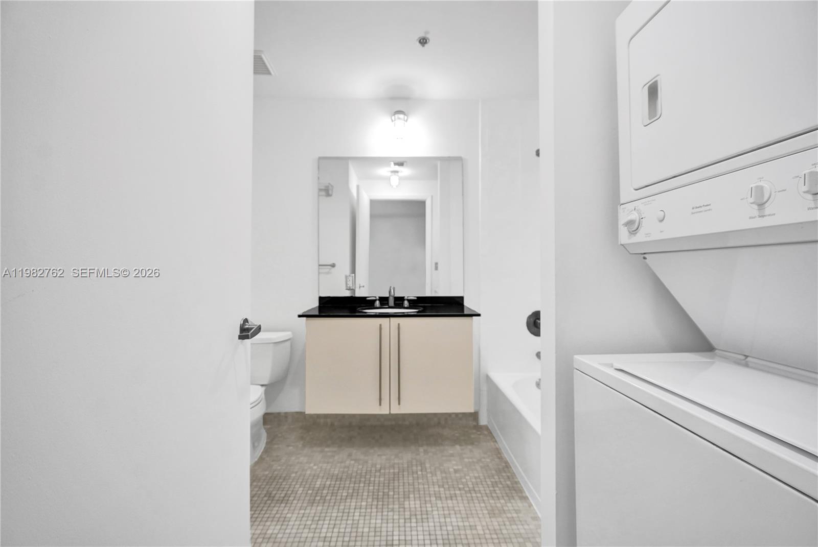 8101 Biscayne Blvd # 513 Unit: R-513