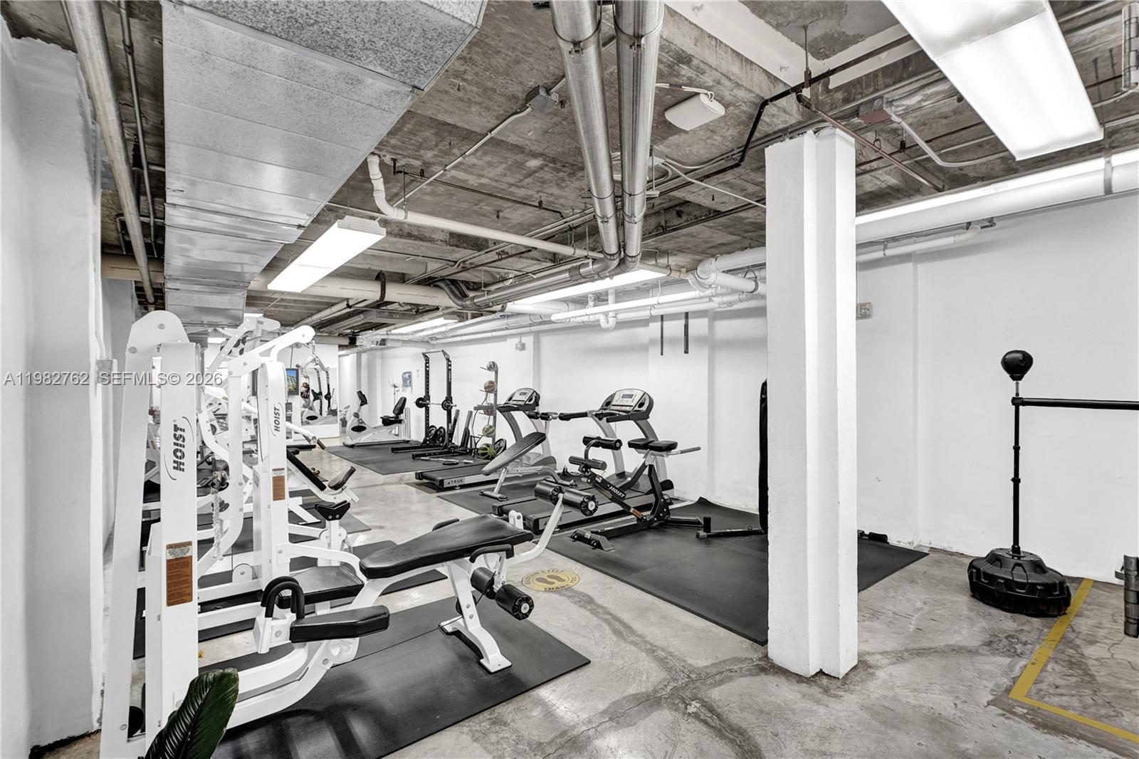 8101 Biscayne Blvd # 513 Unit: R-513