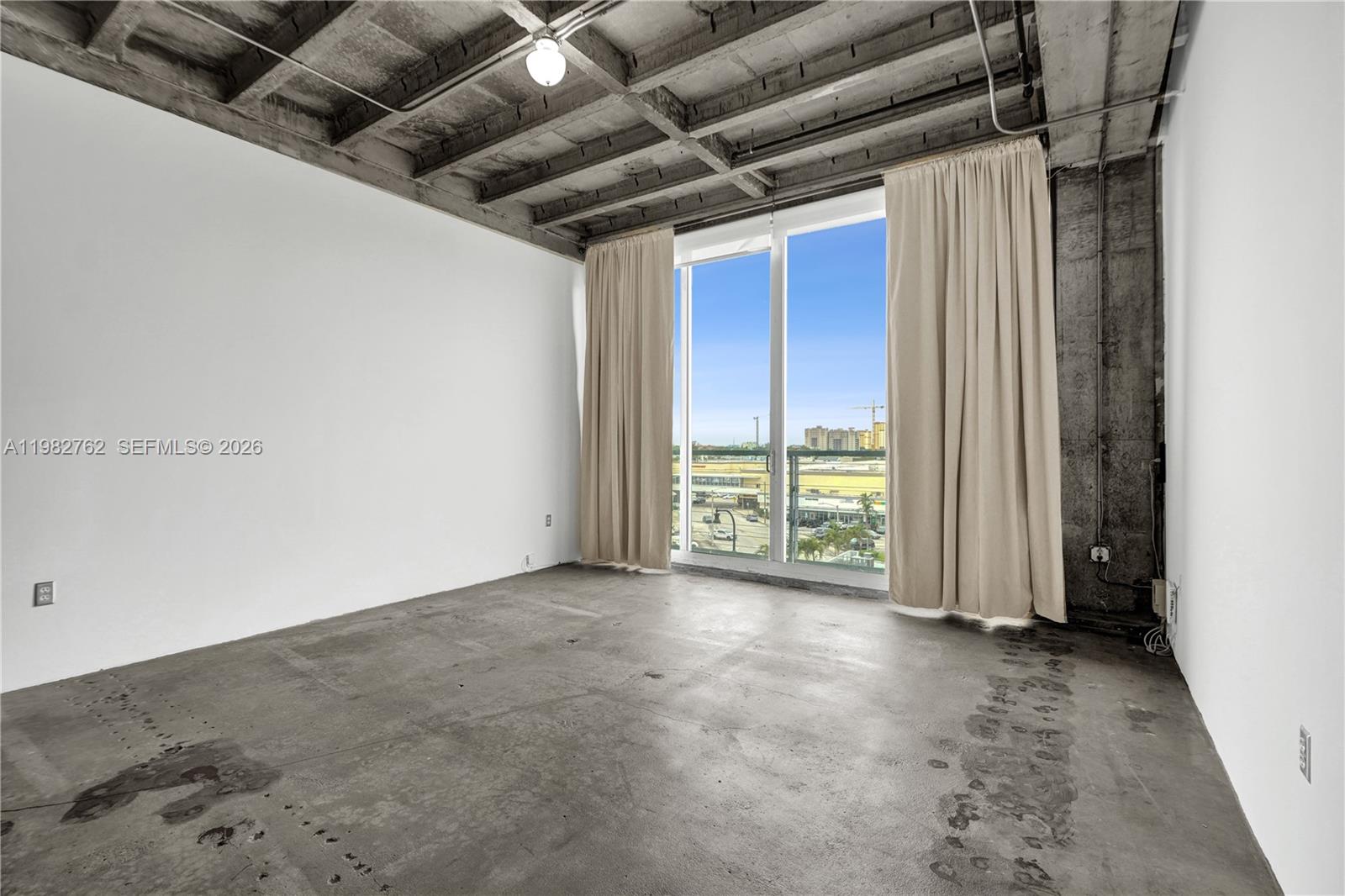 8101 Biscayne Blvd # 513 Unit: R-513