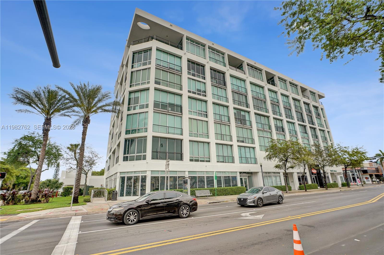 8101 Biscayne Blvd # 513 Unit: R-513