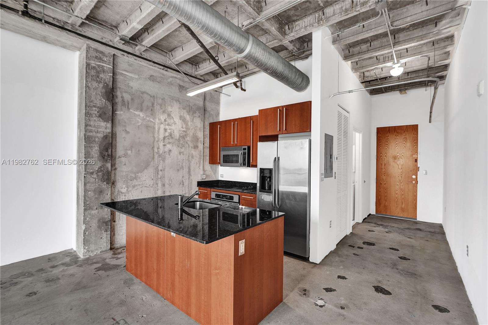 8101 Biscayne Blvd # 513 Unit: R-513