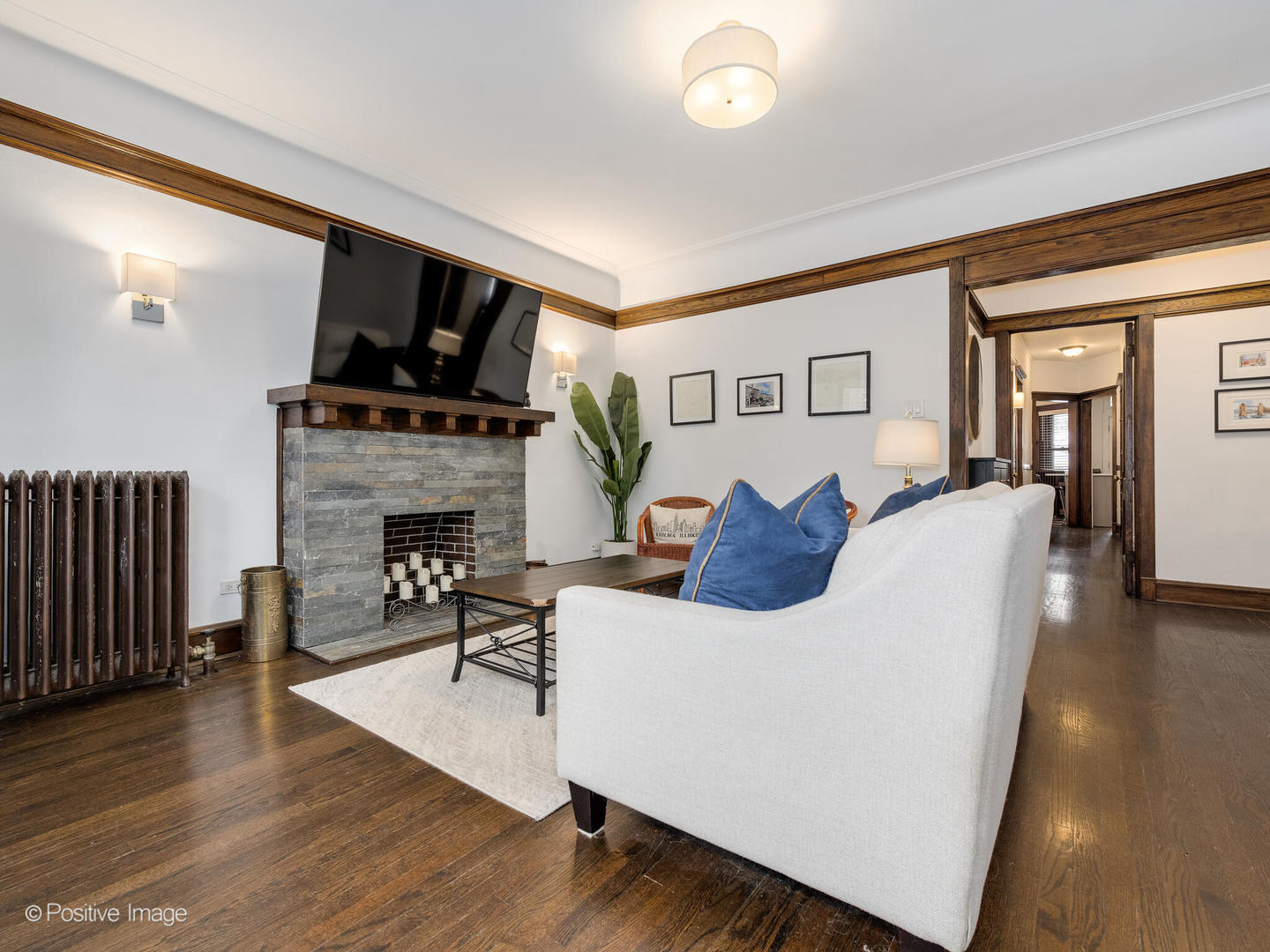 2450 N Racine Avenue Unit: 1