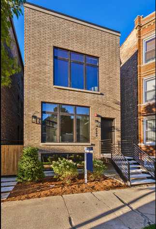 2342 W Shakespeare Avenue