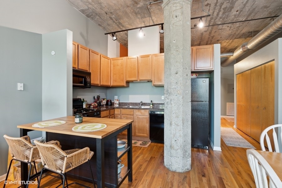 215 N Aberdeen Street Unit: A-307