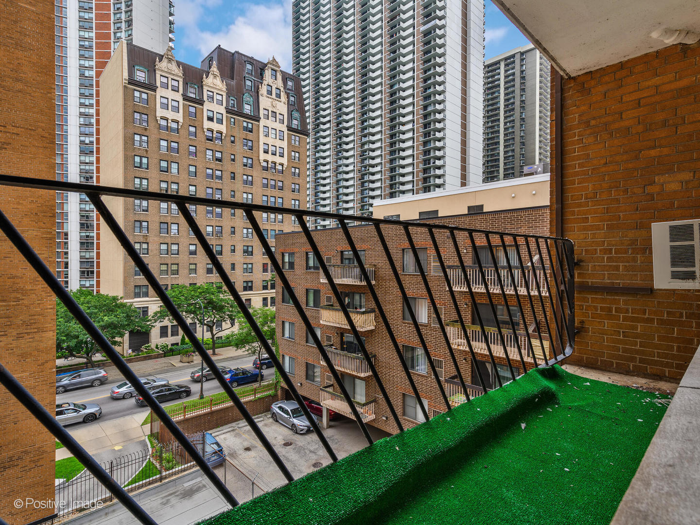 6118 N SHERIDAN Road Unit: 508