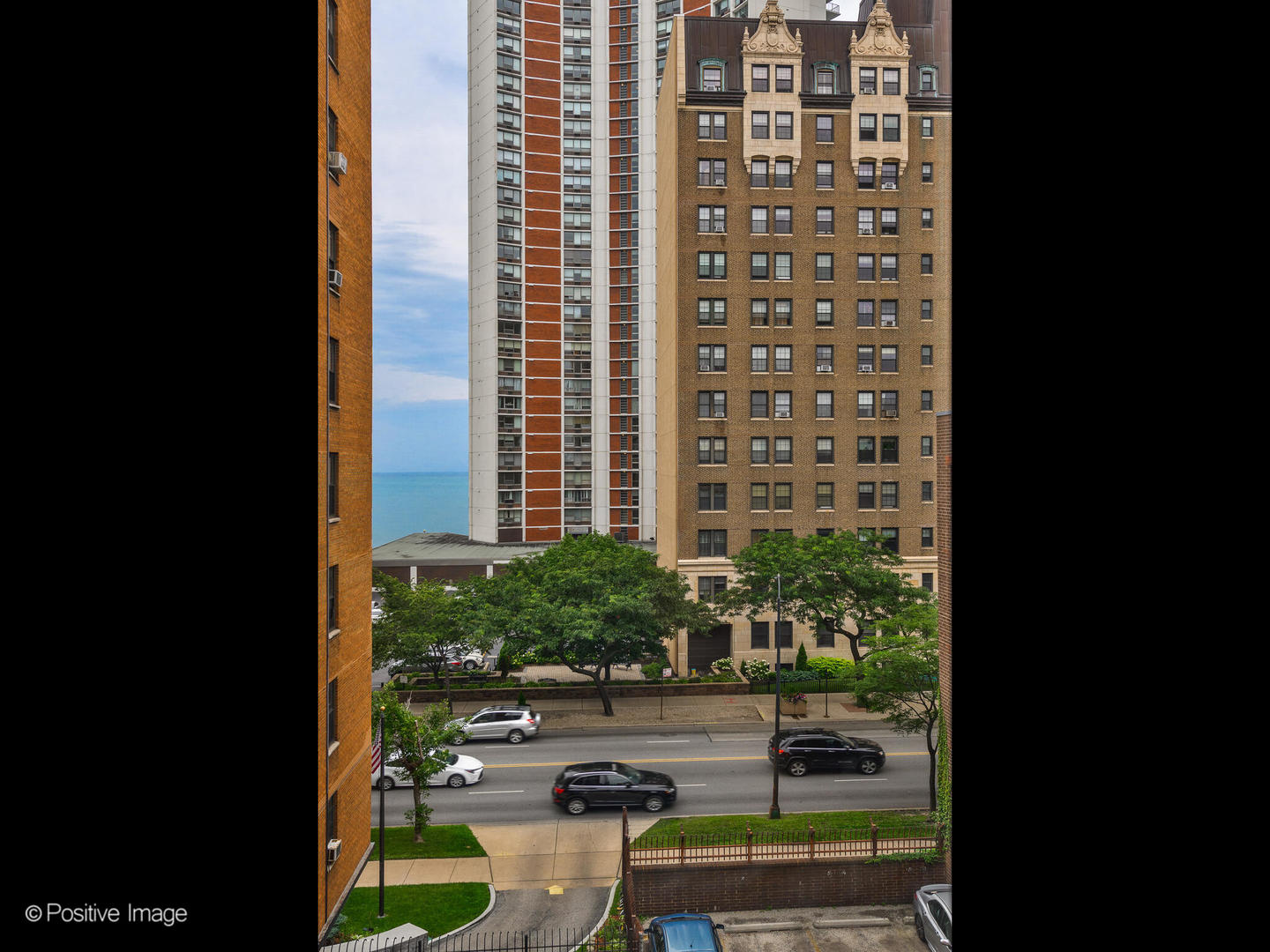 6118 N SHERIDAN Road Unit: 508