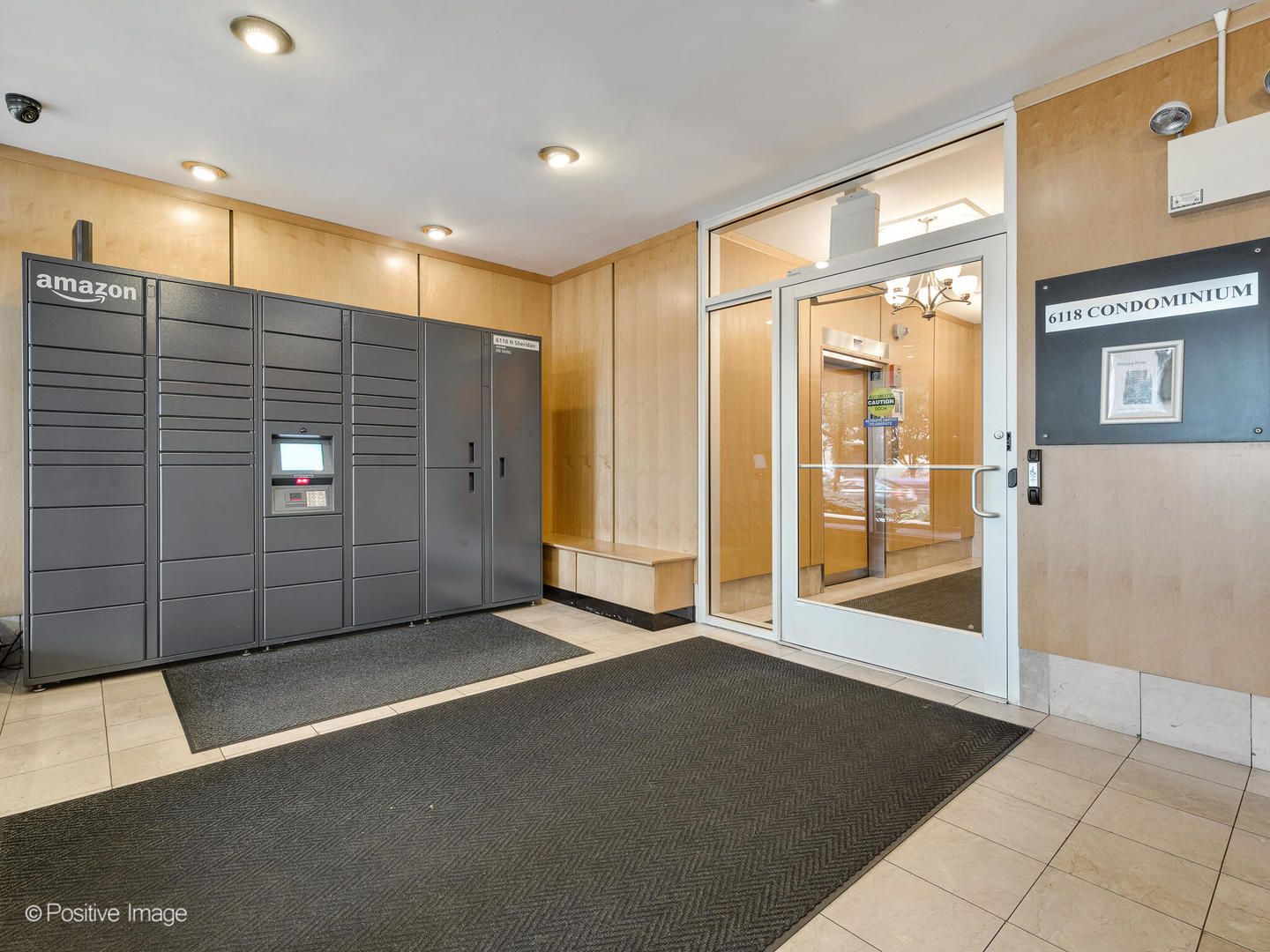 6118 N SHERIDAN Road Unit: 508