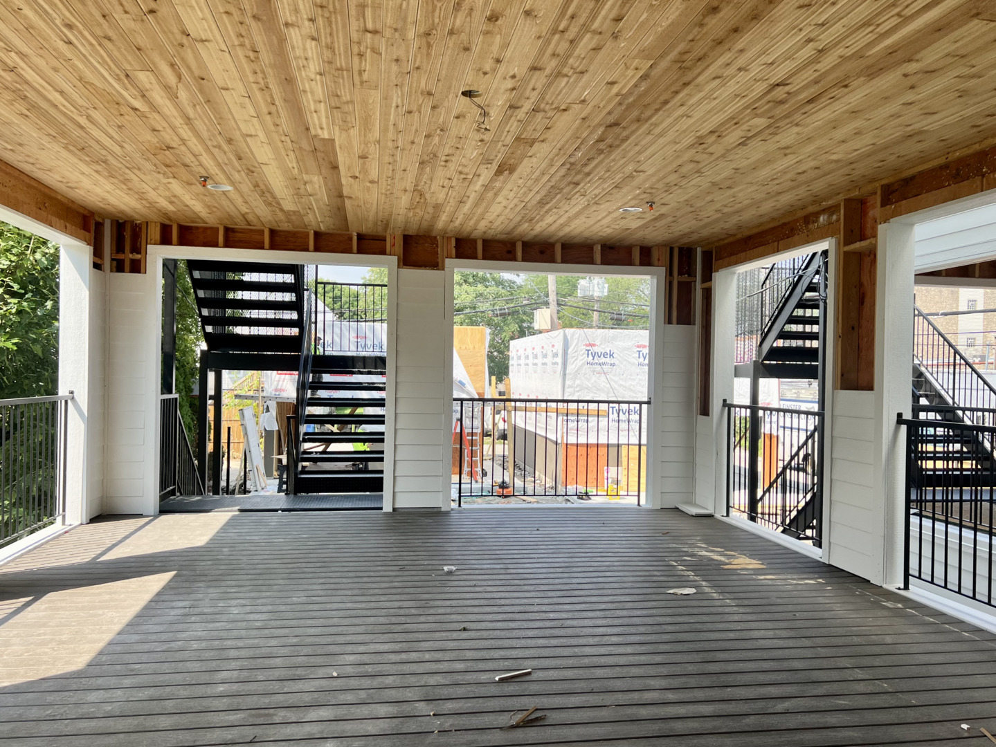 1938 N Sawyer Avenue Unit: 1