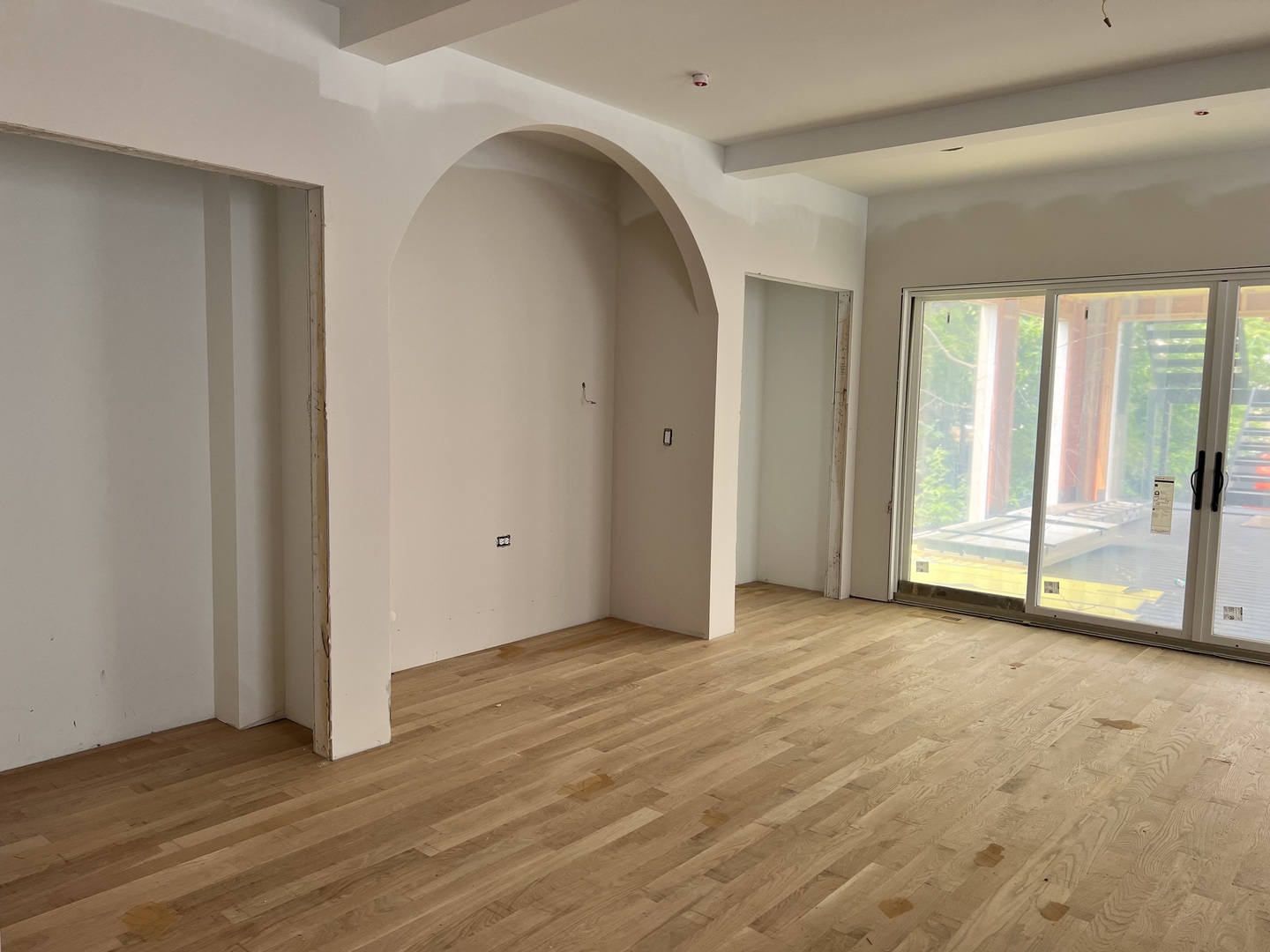 1938 N Sawyer Avenue Unit: 1