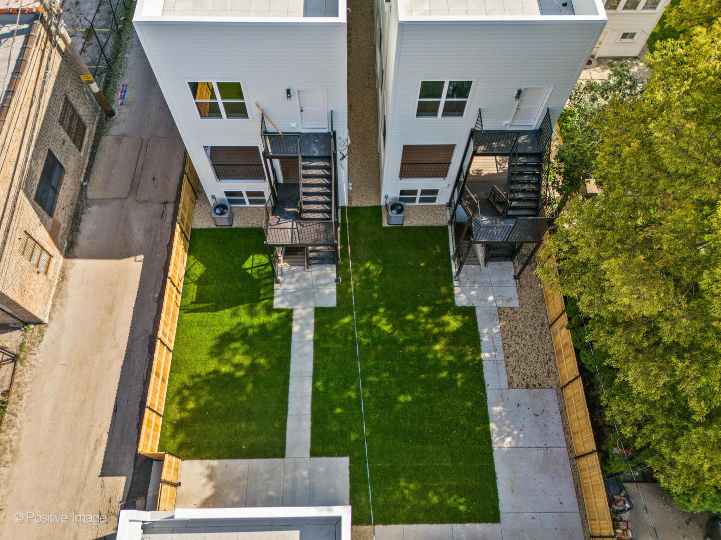 1940 N Sawyer Avenue Unit: 1