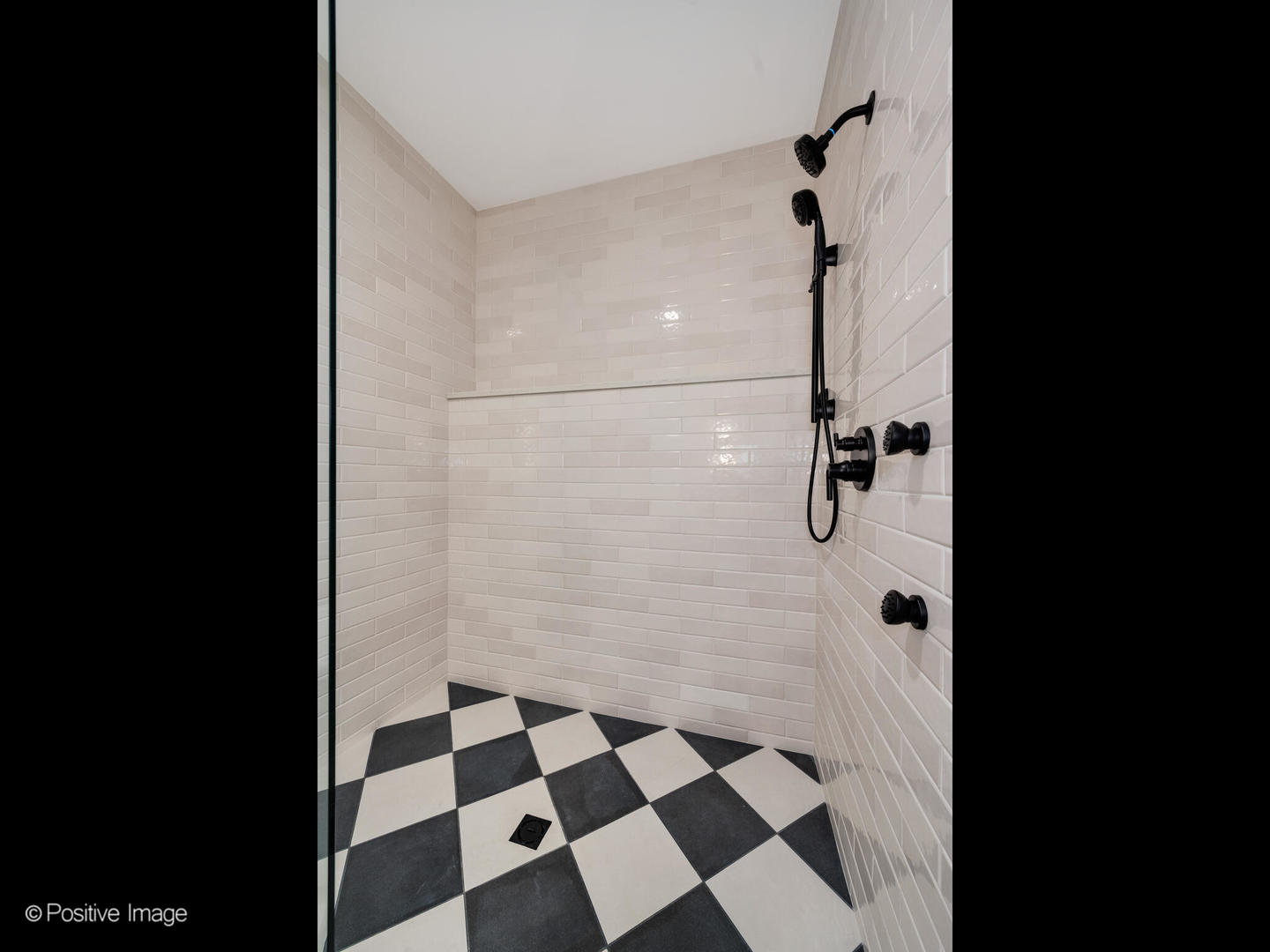 1940 N Sawyer Avenue Unit: 1
