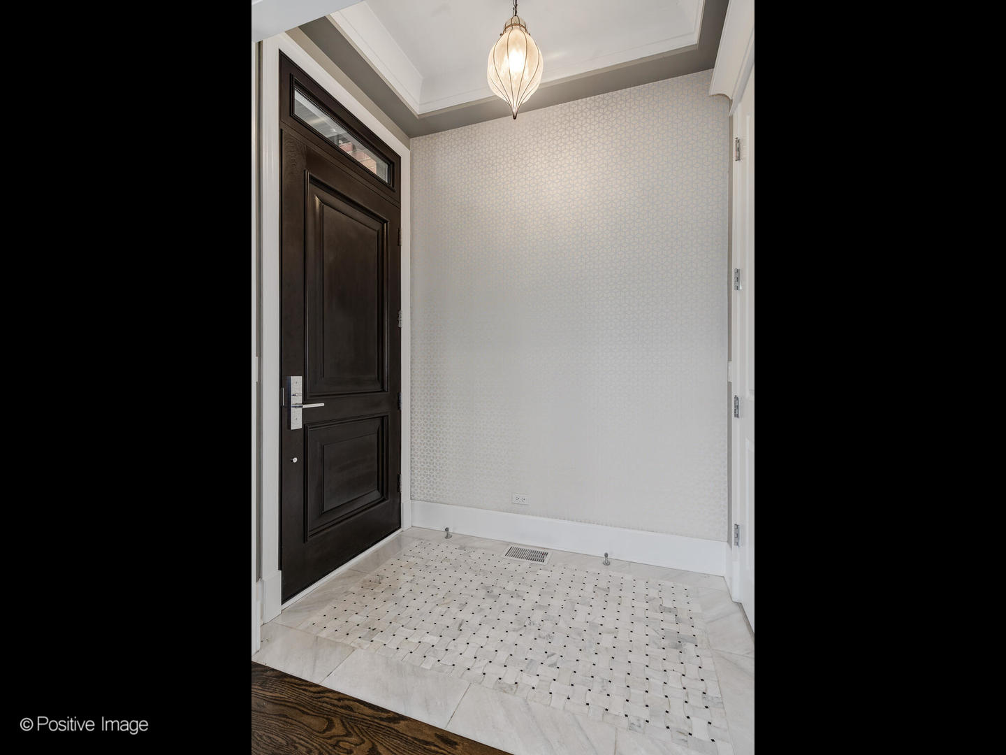 1100 W Fry Street