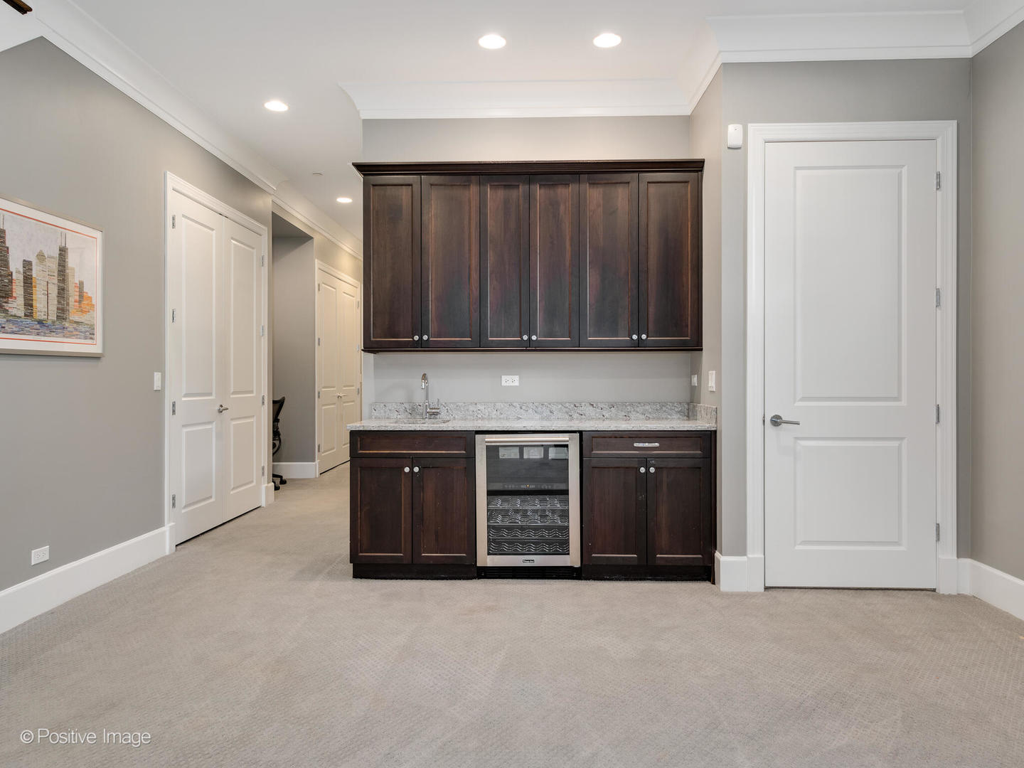 1100 W Fry Street