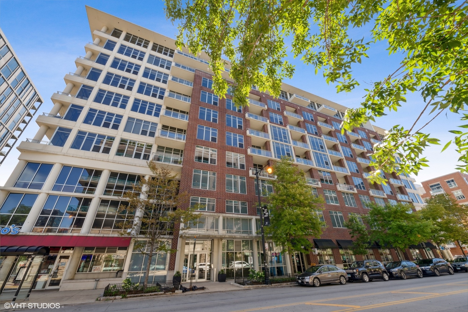 901 W Madison Street Unit: 804